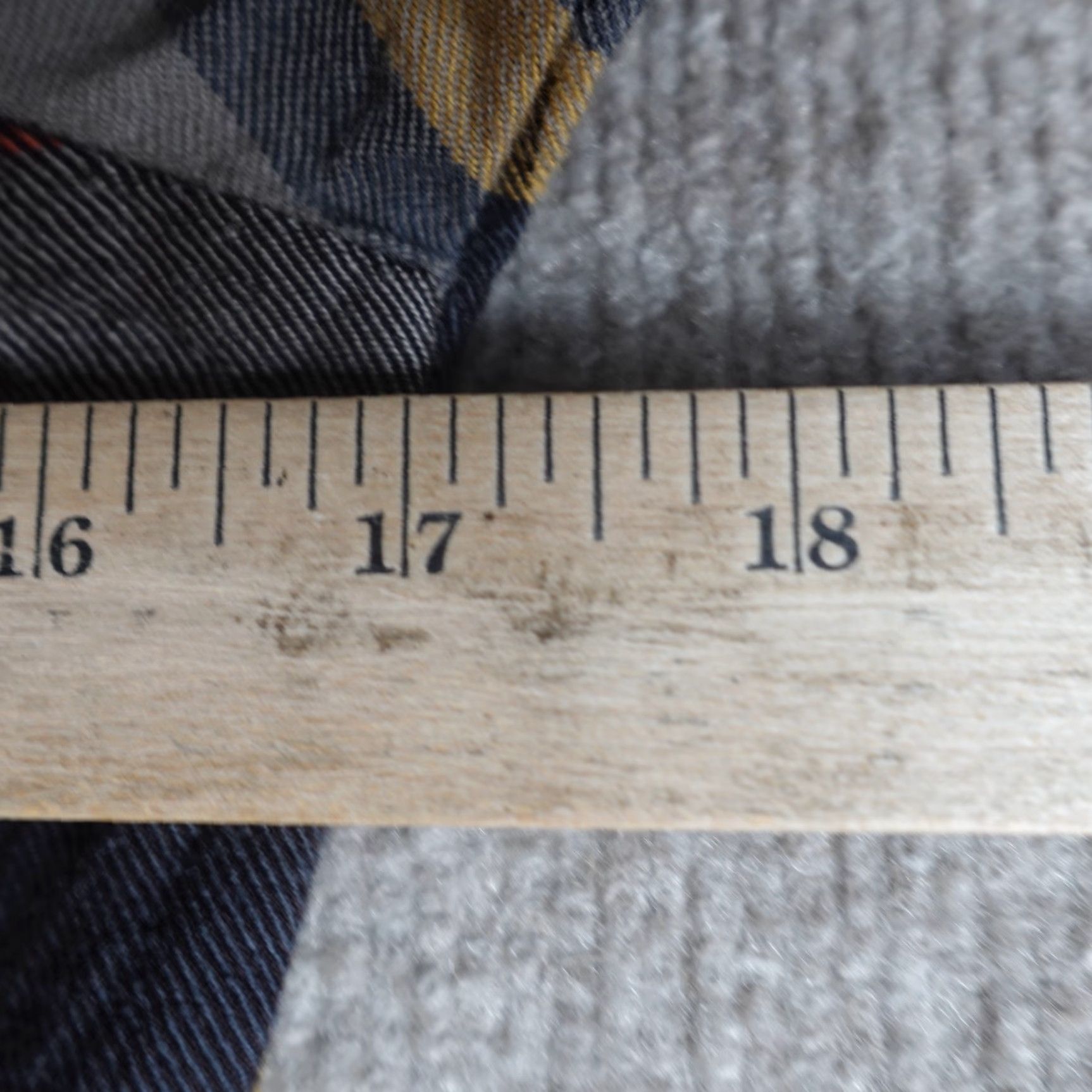 Pendleton VINTAGE Pendleton Womens Shirt Small Gray Blue Plaid Button Front 100% Virgin Wool Size S / US 4 / IT 40 - 2 Thumbnail