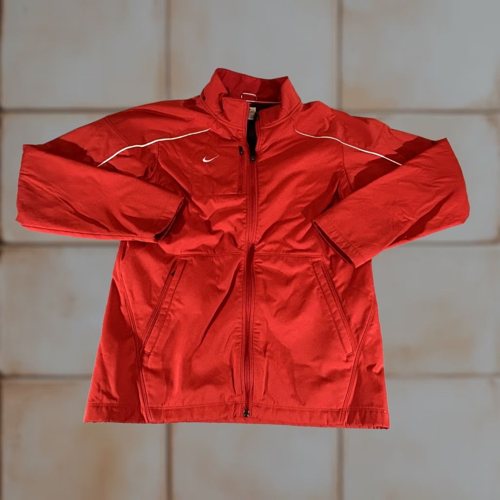 Nike Nike Jacket Men Small Red Full Zip Windbreaker Lined Pockets Zip Run Training Golf Activewear Casual Mens Small Red Nike Windbreaker Jacket Size US S / EU 44-46 / 1 - 1 Thumbnail