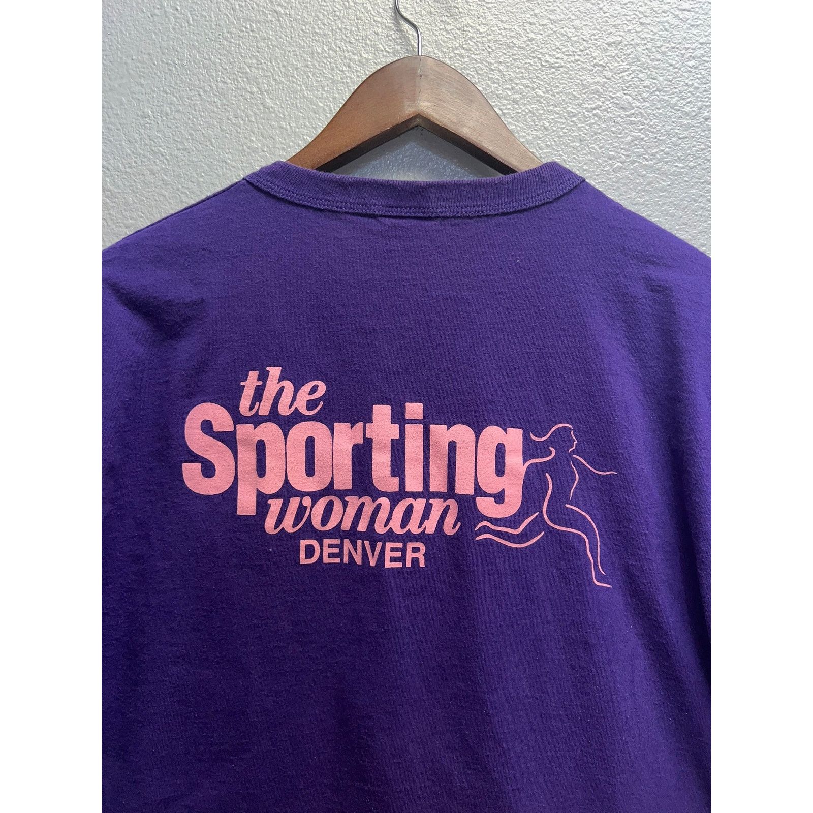 Russell Athletic Vintage The Sporting Woman Shirt Denver Breast Cancer 90s L Size US L / EU 52-54 / 3 - 6 Thumbnail