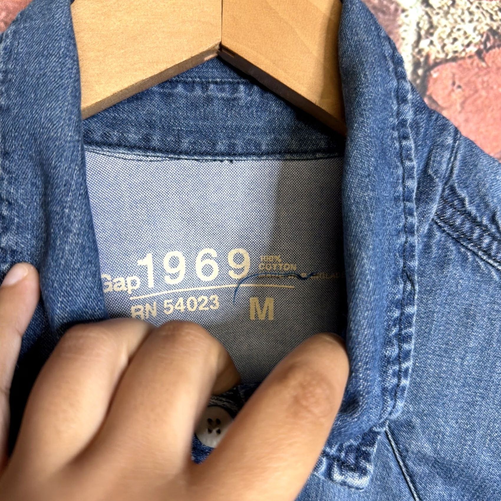 Gap VINTAGE GAP Top Womens Medium Blue Denim Pearl Snap Western Shirt Size M / US 6-8 / IT 42-44 - 2 Thumbnail