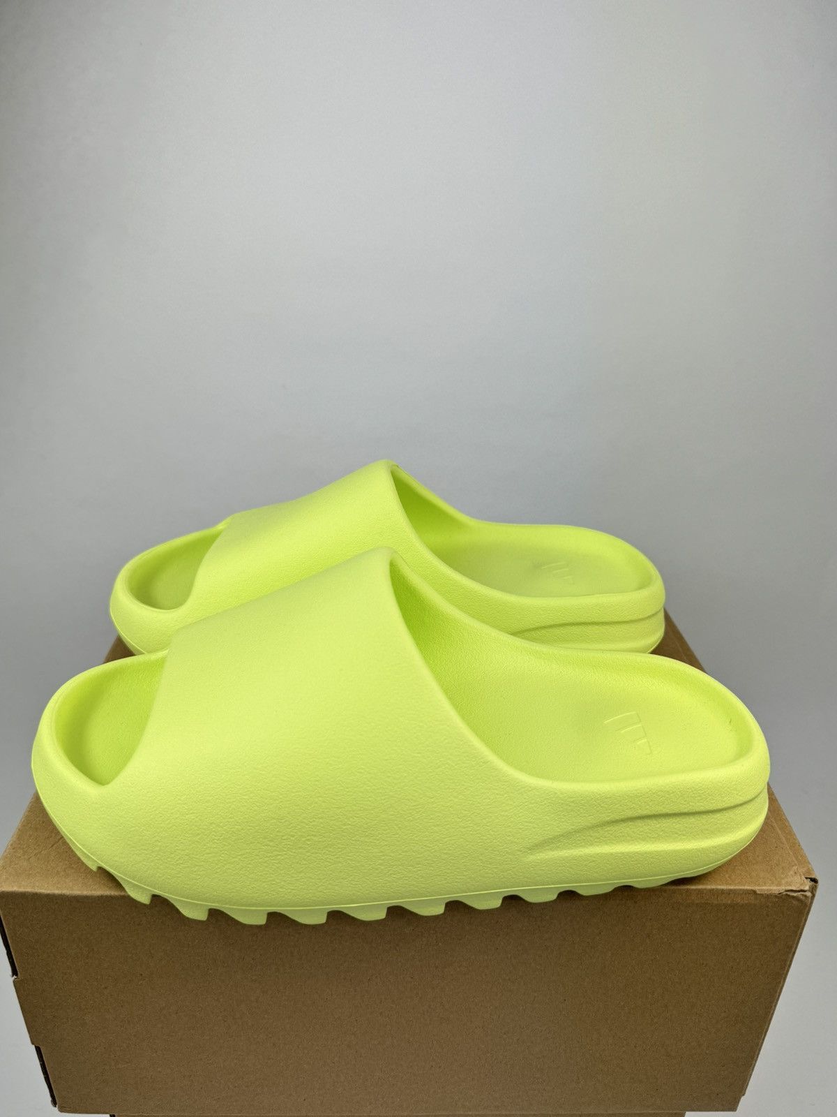 Adidas YEEZY SLIDES GLOW GREEN Size US 9 / EU 42 - 2 Thumbnail