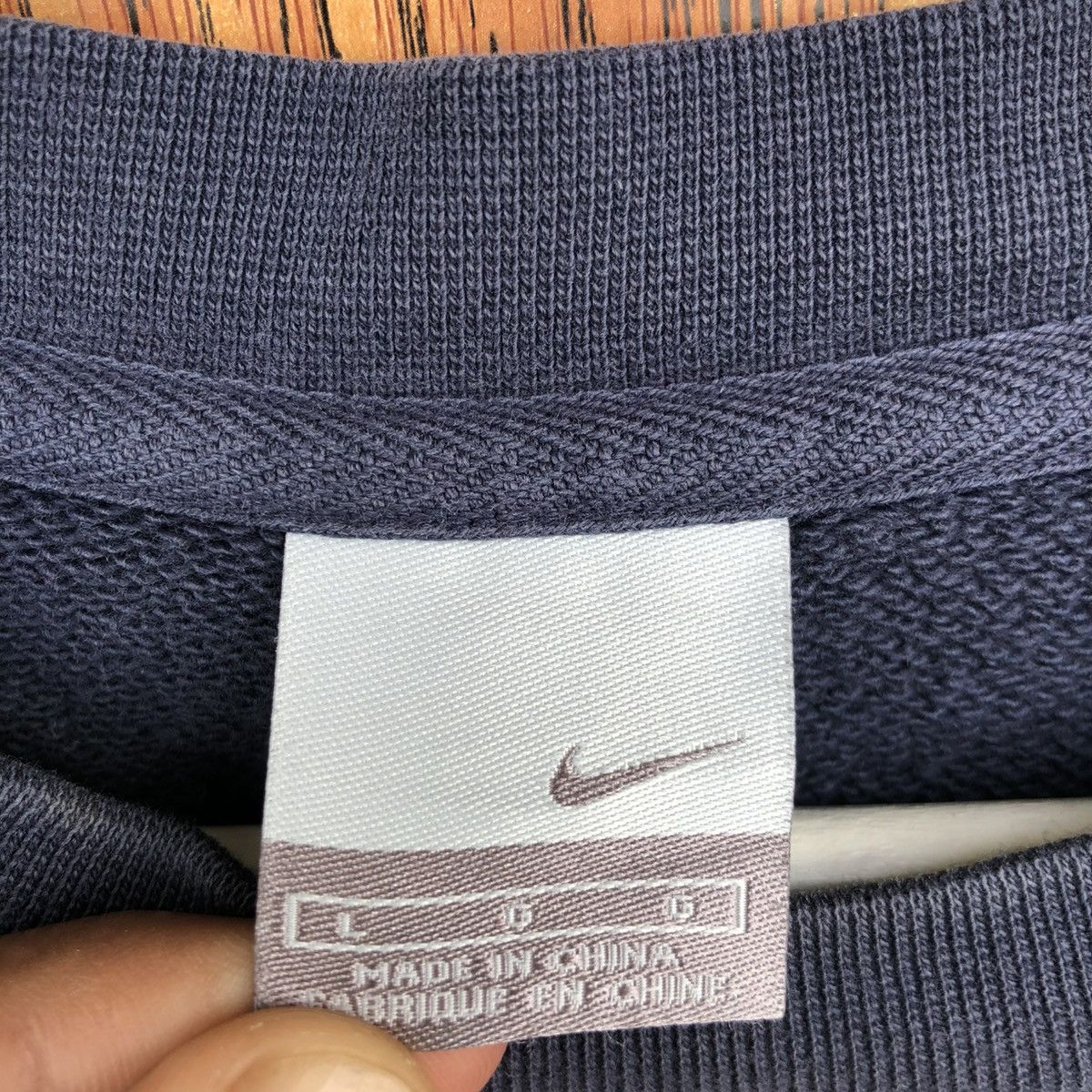 Nike Vintage Nike Gray Tags Crewneck Pullover Sweatshirt Size US L / EU 52-54 / 3 - 7 Thumbnail