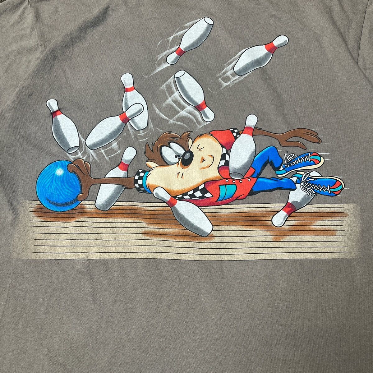Warner Bros Vintage Warner Bros. Looney Tunes Taz Graphic T-shirt 90s Size US XL / EU 56 / 4 - 4 Thumbnail