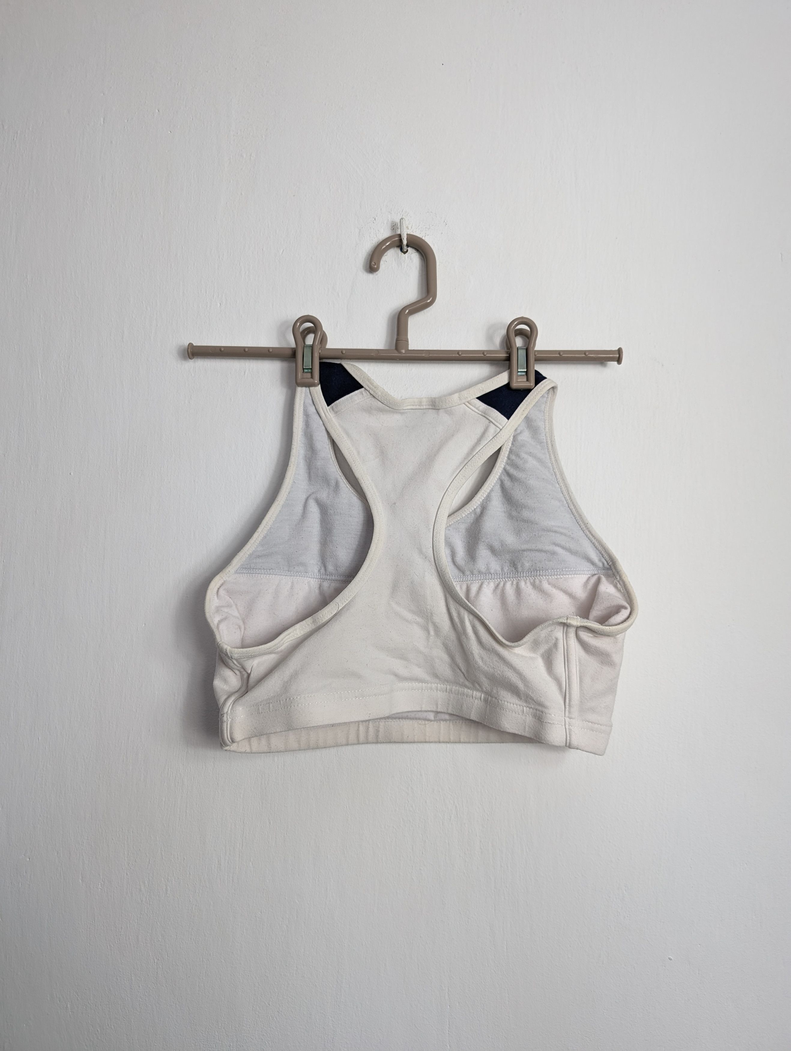Nike × Vintage Vintage Nike 90s Sport Crop Top Bra Gym Fitness Size XS / US 0-2 / IT 36-38 - 4 Thumbnail