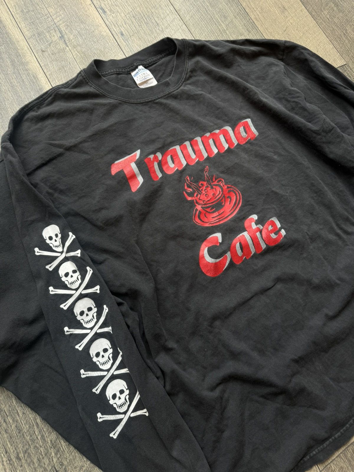 Vintage Vintage Trauma Cafe Skull Sleeve Bleed On In LS Tee - XXL Size US XXL / EU 58 / 5 - 2 Thumbnail