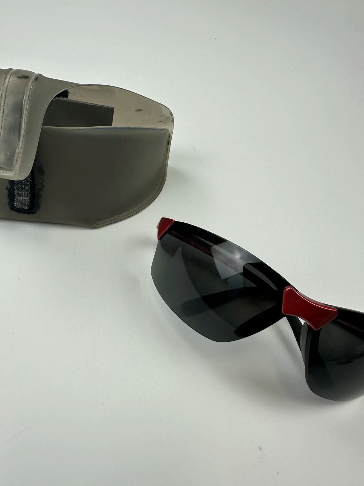 Prada Prada Sport 00’s Red & Black Sunglasses Size ONE SIZE - 6 Thumbnail