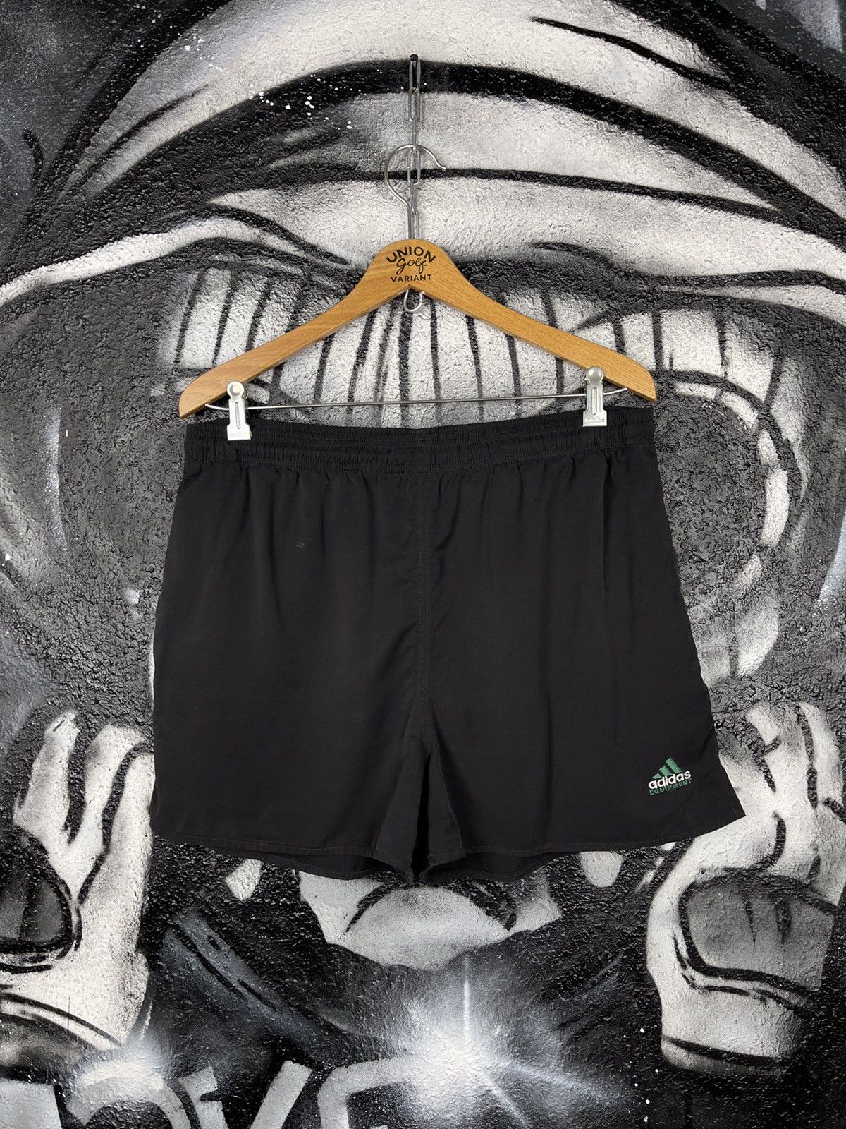 Adidas Adidas Equipment Vintage Black Sport Shorts Men’s Size M Size US 32 / EU 48 - 2 Thumbnail