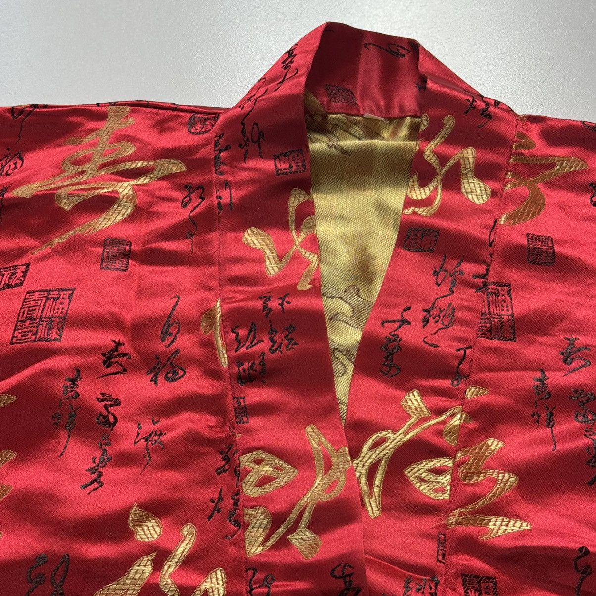 Vintage Silver Dragon Red/Gold Kimono Robe Size L Silky Shine Size L / US 10 / IT 46 - 5 Thumbnail