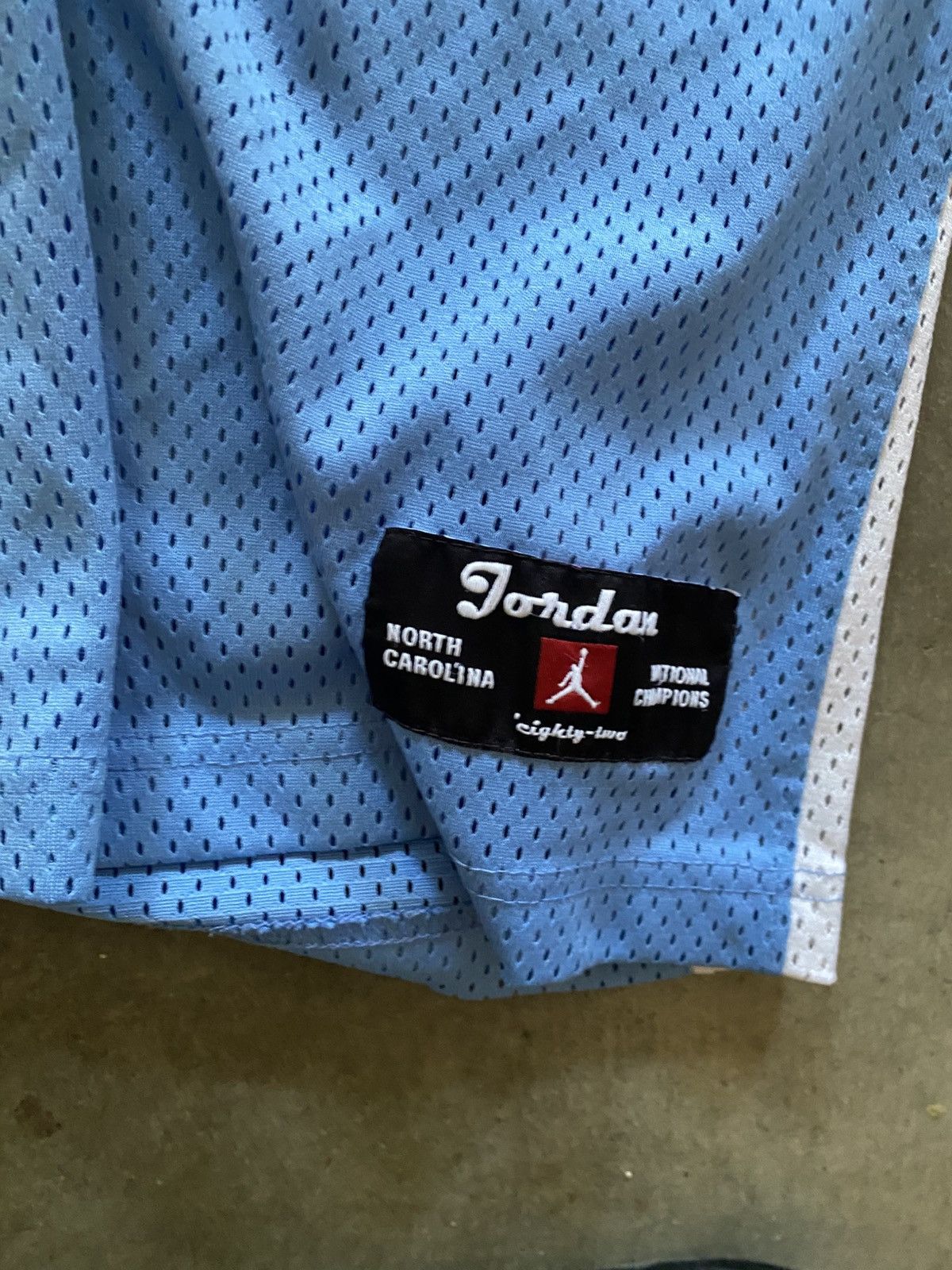 Jordan Brand Vintage Michael Jordan UNC Tar Heels College Jersey Size US XXL / EU 58 / 5 - 2 Thumbnail