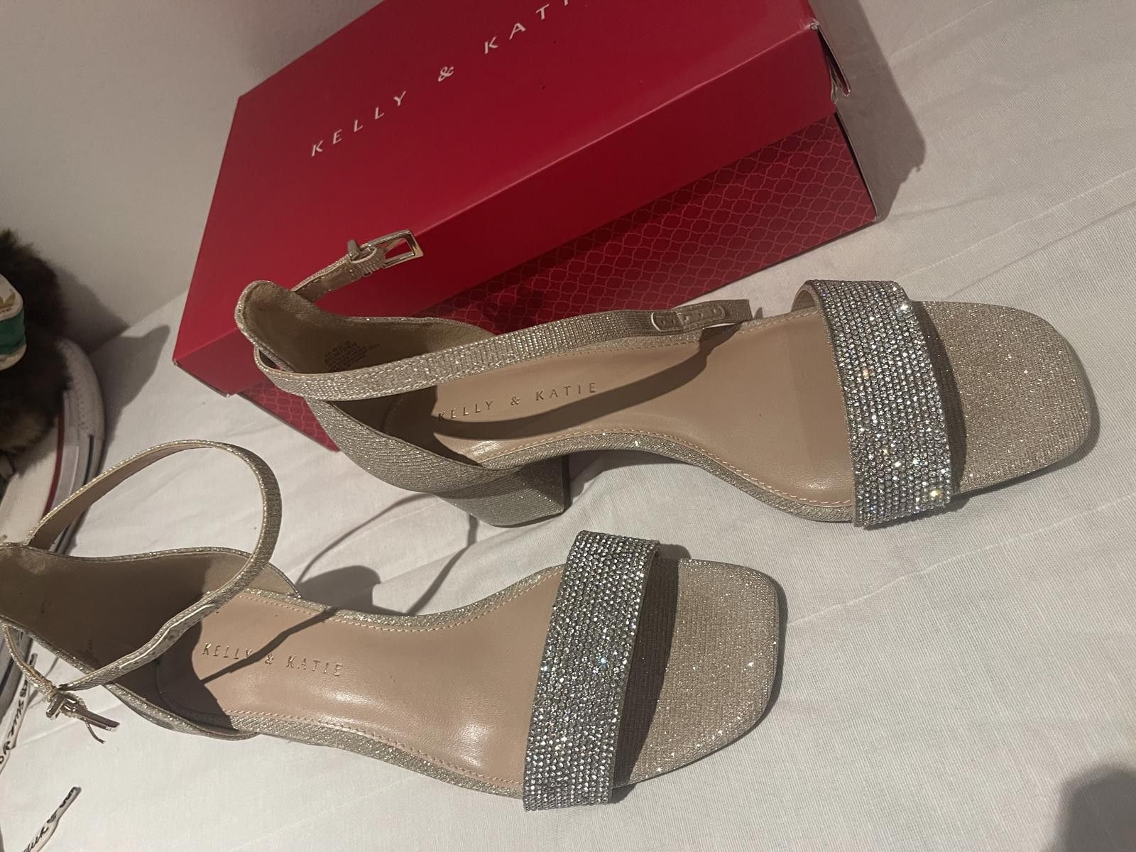 Designer Kelly and Katie Champagne Shimmer Heels - 2 Inch Size US 8.5 / IT 38.5 - 2 Thumbnail