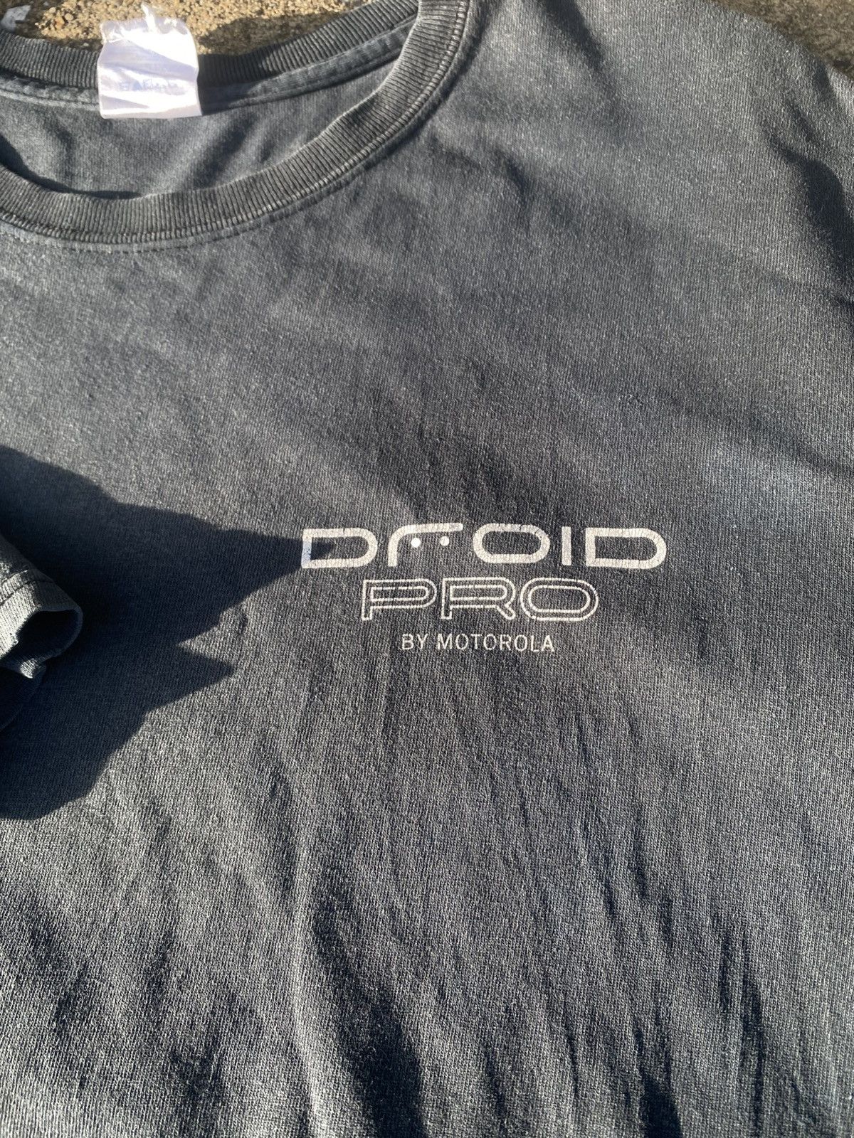 Vintage Motorola Droid Pro promo tee Size US XL / EU 56 / 4 - 5 Thumbnail