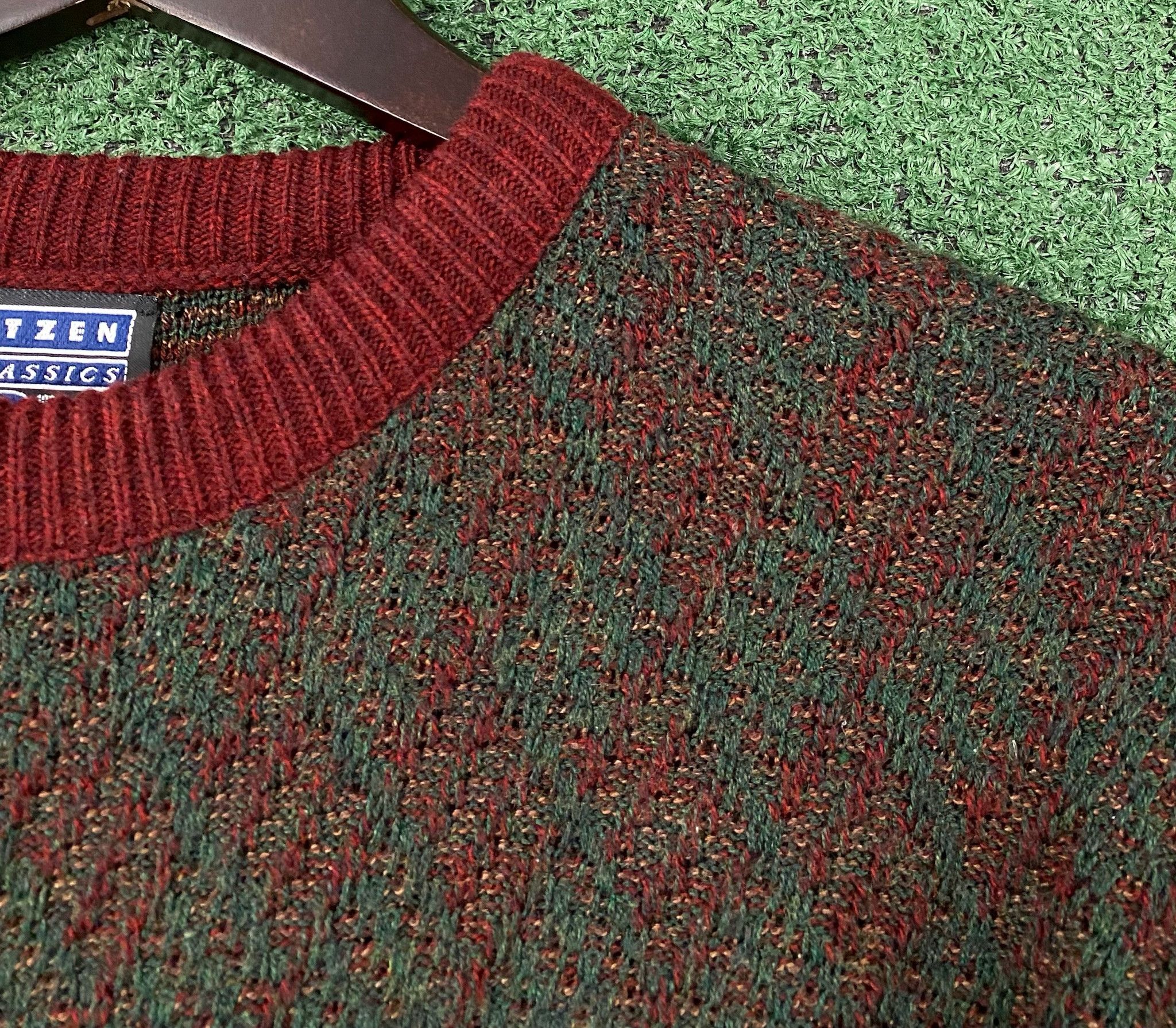Jantzen 90’s Jantzen Maroon & Green Patterned Knit Sweater Large Size US L / EU 52-54 / 3 - 6 Thumbnail