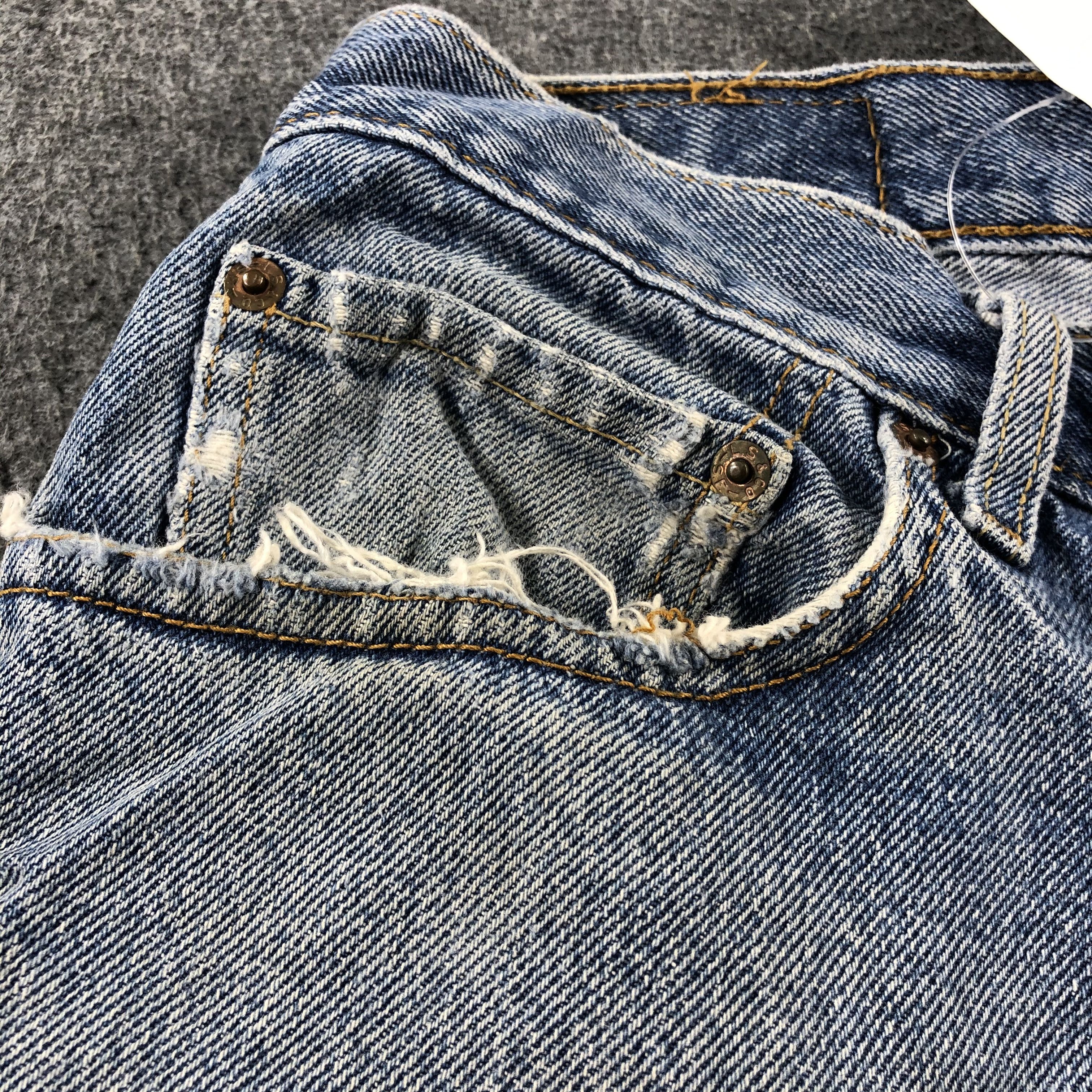 Levi's 90s Vintage Blue Wash Levis 560 Jeans-J2609 Size US 35 - 9 Thumbnail