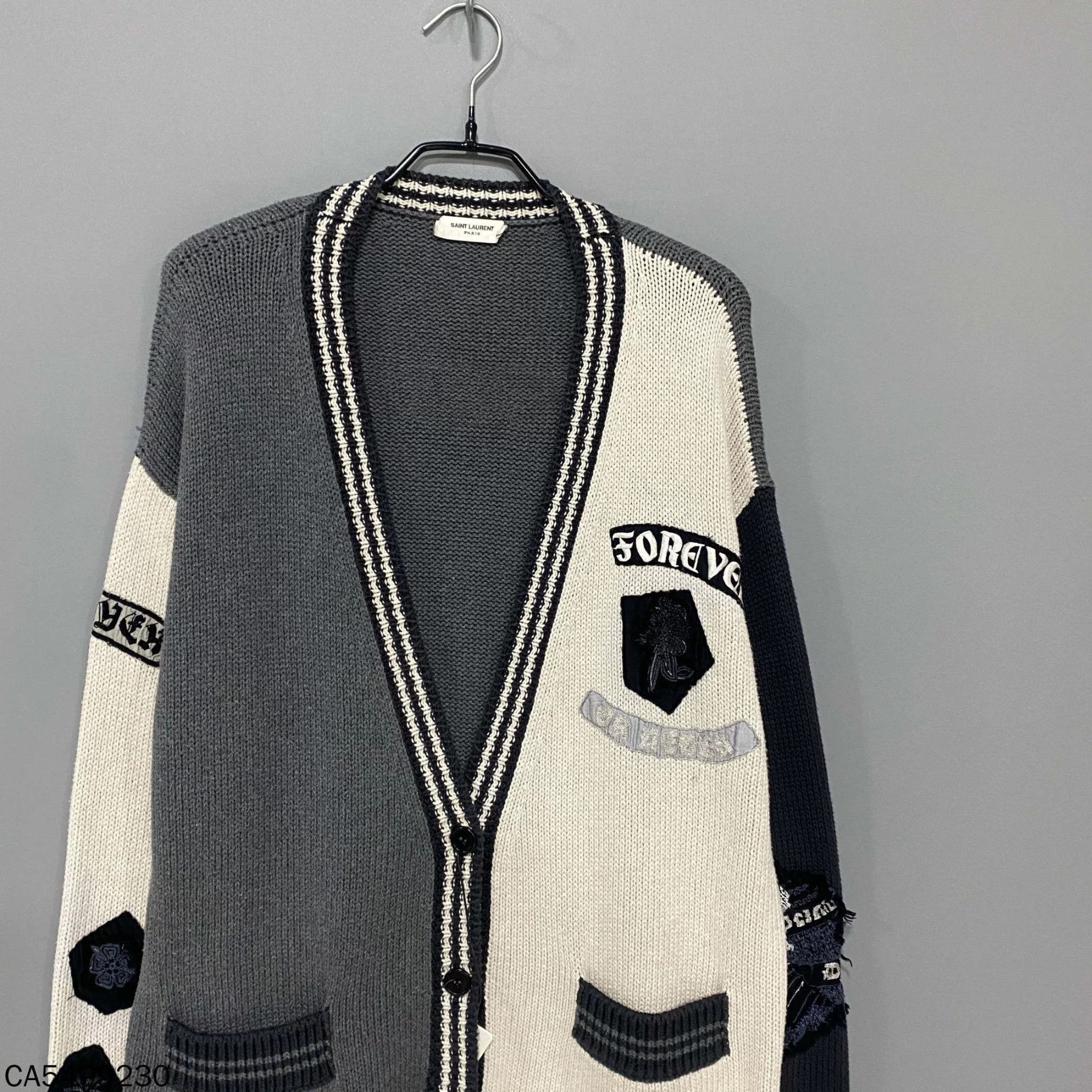 Saint Laurent Paris Saint Laurent embroidered medal cardigan M 99 new Size M / US 6-8 / IT 42-44 - 2 Thumbnail