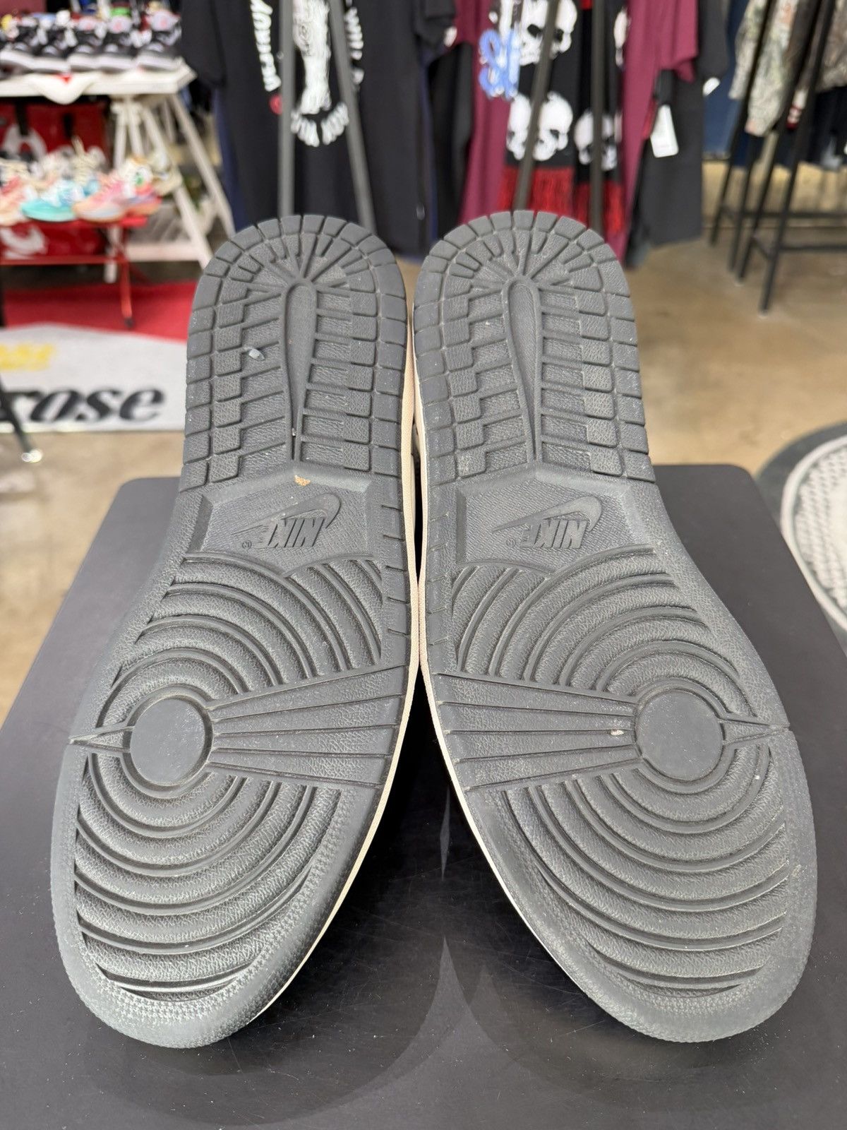 Jordan Brand Air Jordan 1 SB LA to Chicago Size 11.5 (2019) Size US 11.5 / EU 44-45 - 9 Thumbnail