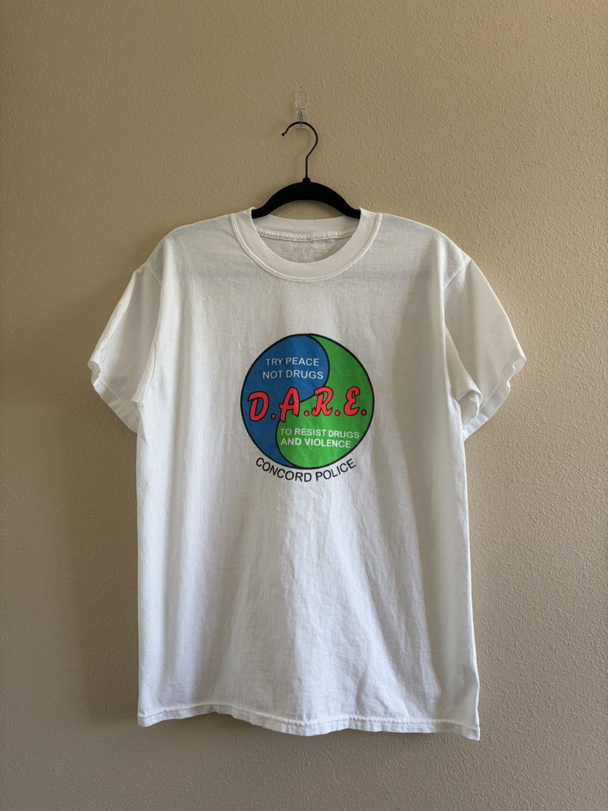 Vintage 90s “Try Peace Not Drugs” DARE Yin Yang Police Tee