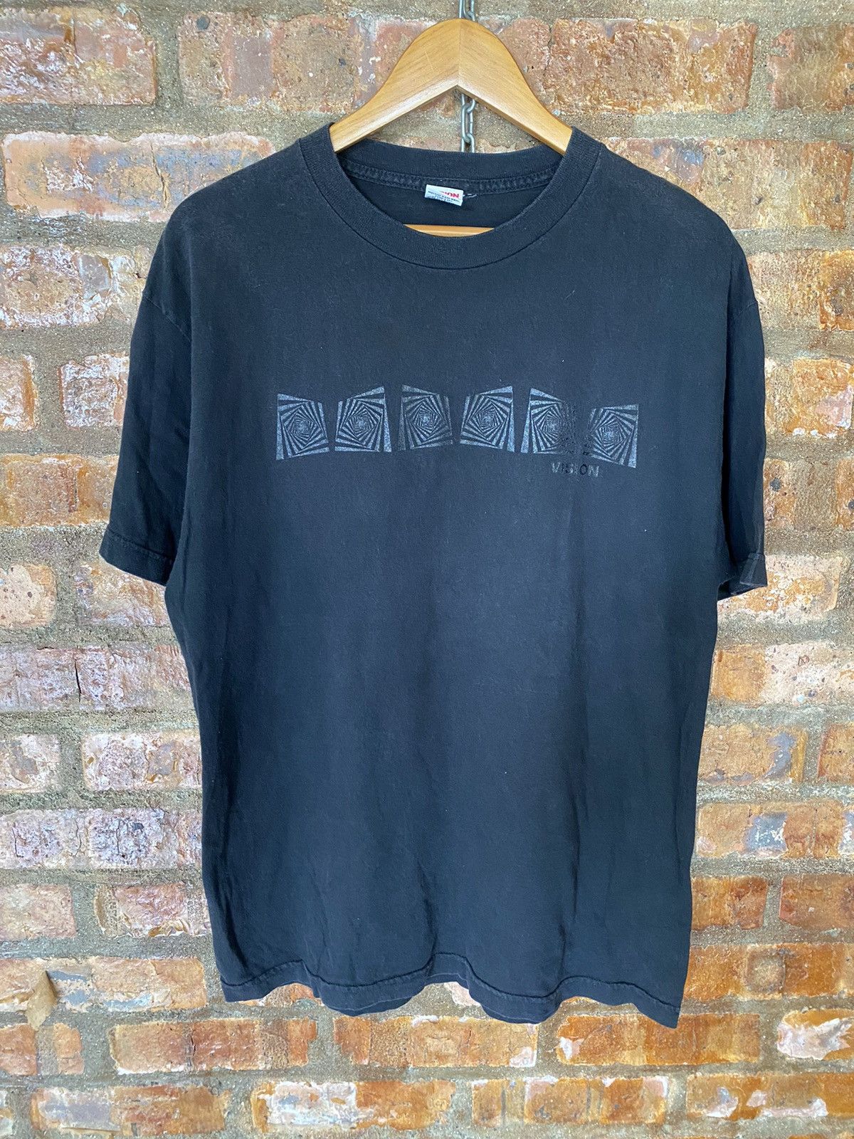 Vision Streetwear 1990s Vision illusion tee Made in USA Size US L / EU 52-54 / 3 - 2 Thumbnail