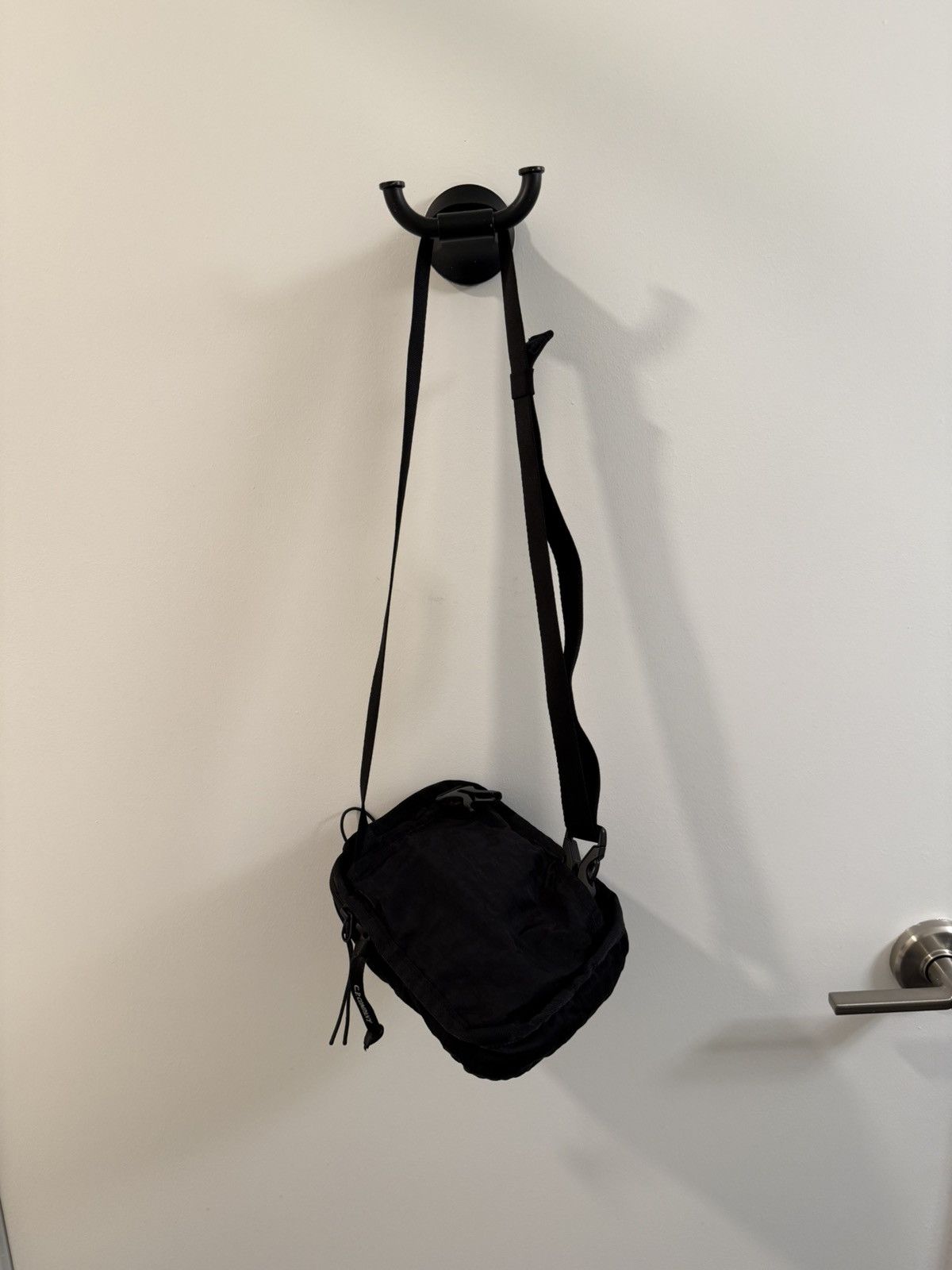 C.P. Company Nylon B Logo Embroidered Shoulder/Crossbody Bag Size ONE SIZE - 9 Thumbnail