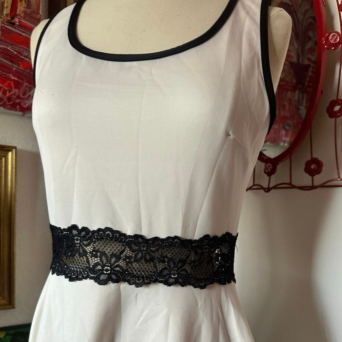 Other vibe sportswear white black lace skater dress Size L / US 10 / IT 46 - 2 Thumbnail
