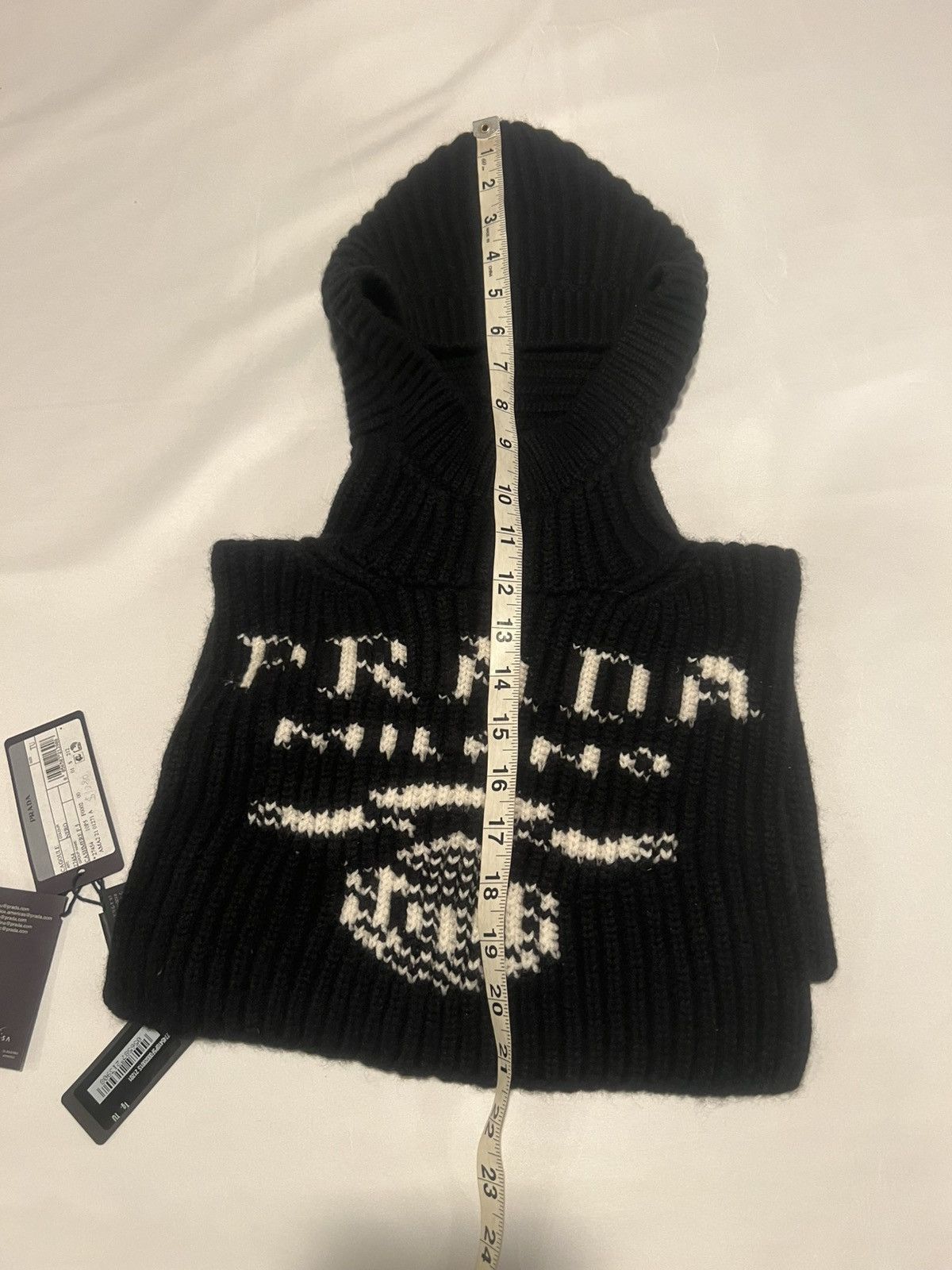 Prada Prada cashmere hat/scarf balaclava. $2190 Size ONE SIZE - 8 Thumbnail