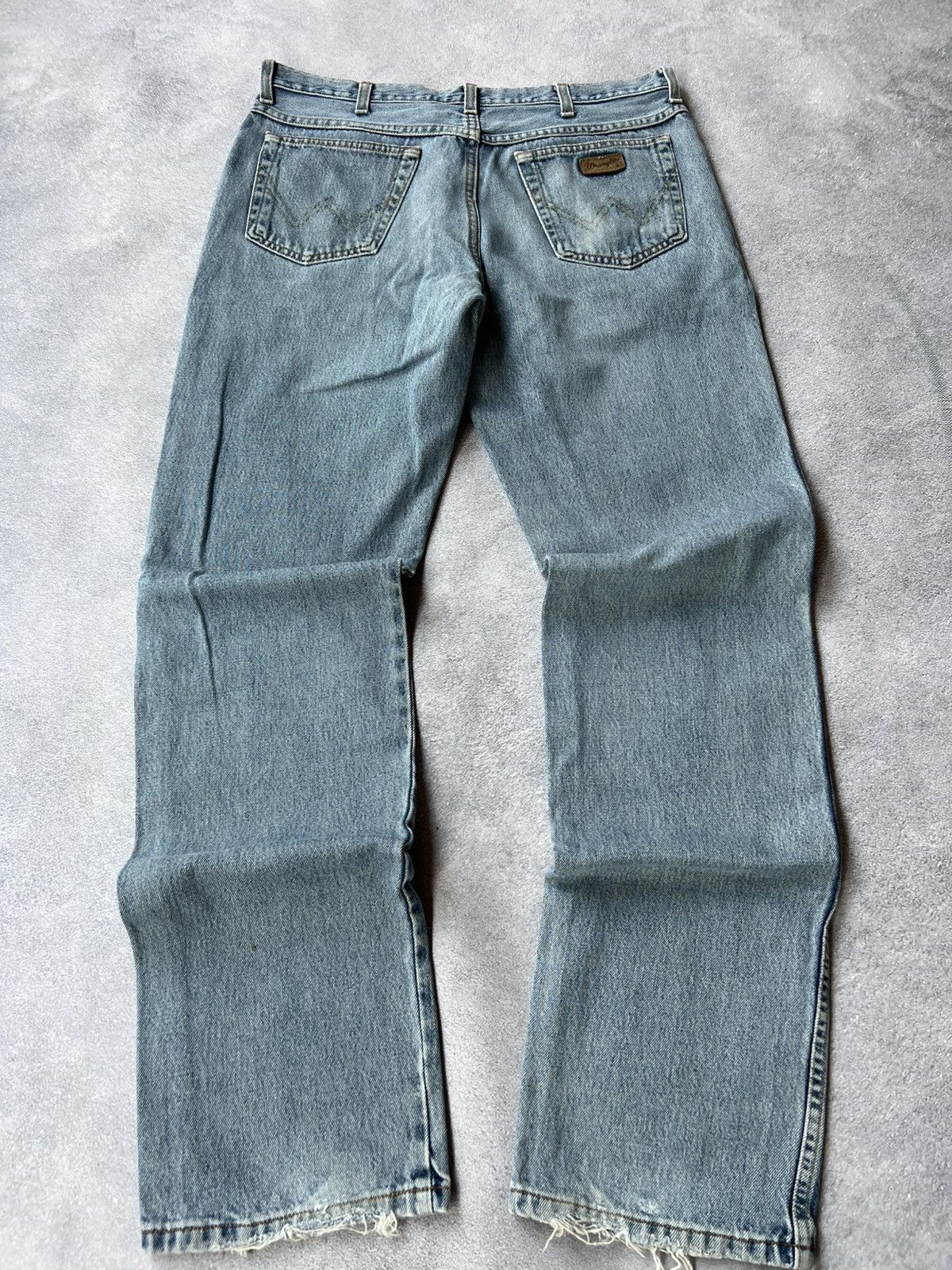 Wrangler 💙VINTAGE HYPE DISTRESSED y2k STYLE WRANGLER BLUE DENOM JEANS Size US 36 / EU 52 - 3 Thumbnail