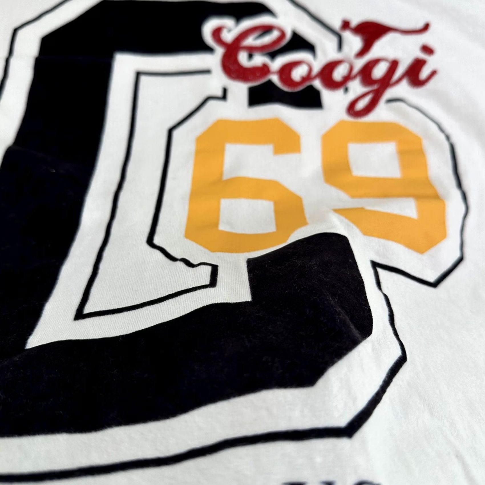 Coogi COOGI Shirt Mens 3XL White Graphic Tee Logo Streetwear Authentic Australian 69 Crew Neck Short Sleeve Navy? Size US XXL / EU 58 / 5 - 6 Thumbnail