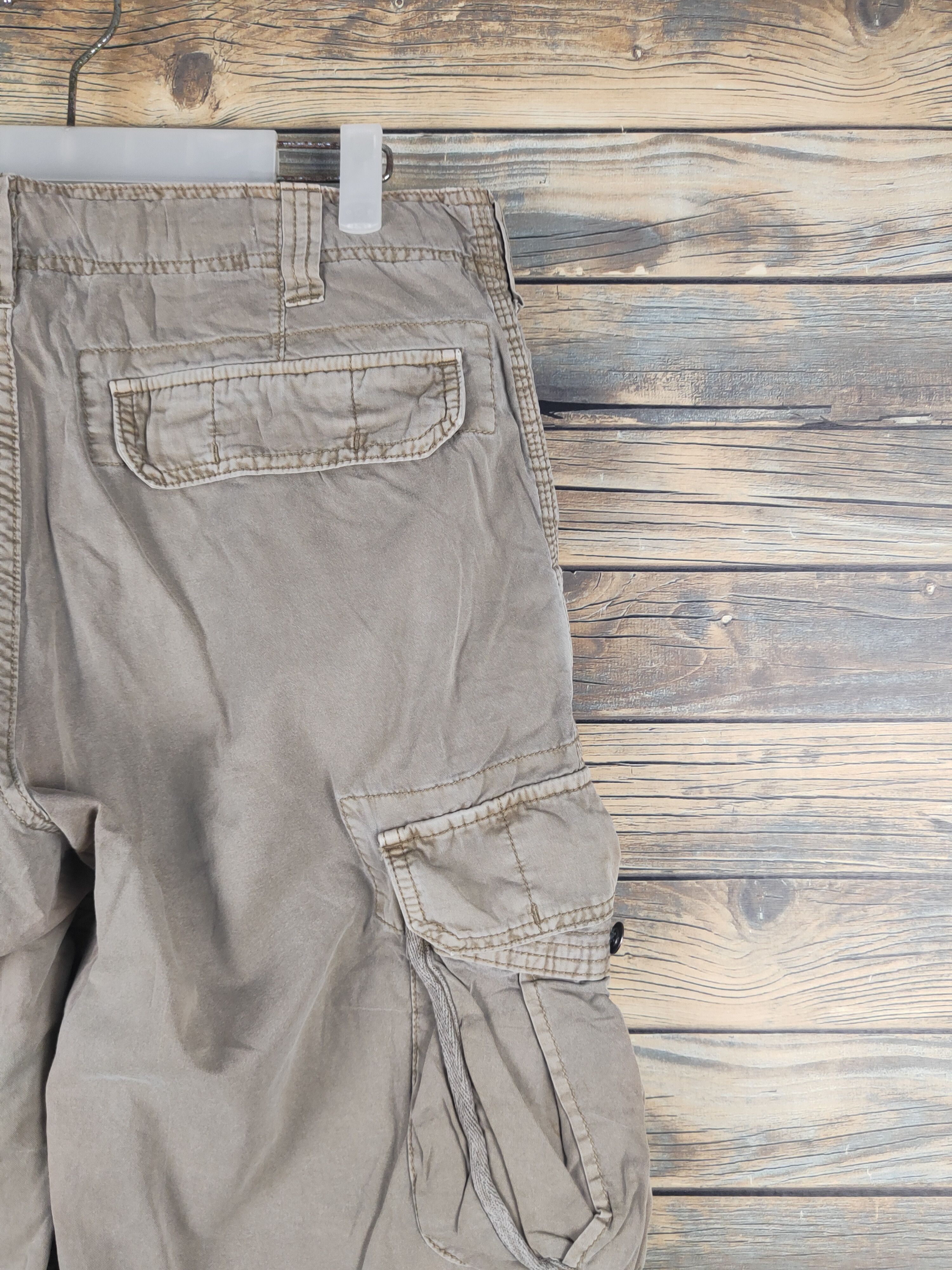 Japanese Brand DL Uniqlo Beige Multipocket Short Pants #1522 Size US 32 / EU 48 - 10 Thumbnail