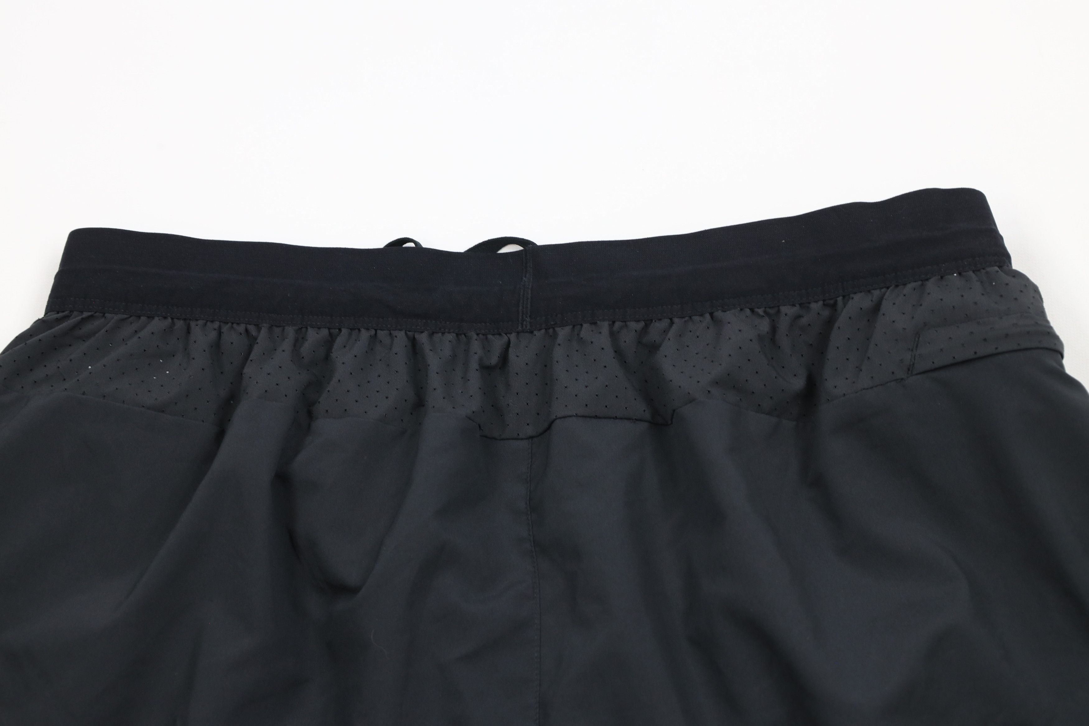 Nike × Vintage Nike Reflective Lined Running Jogging Gym Shorts Black Size US 36 / EU 52 - 11 Thumbnail