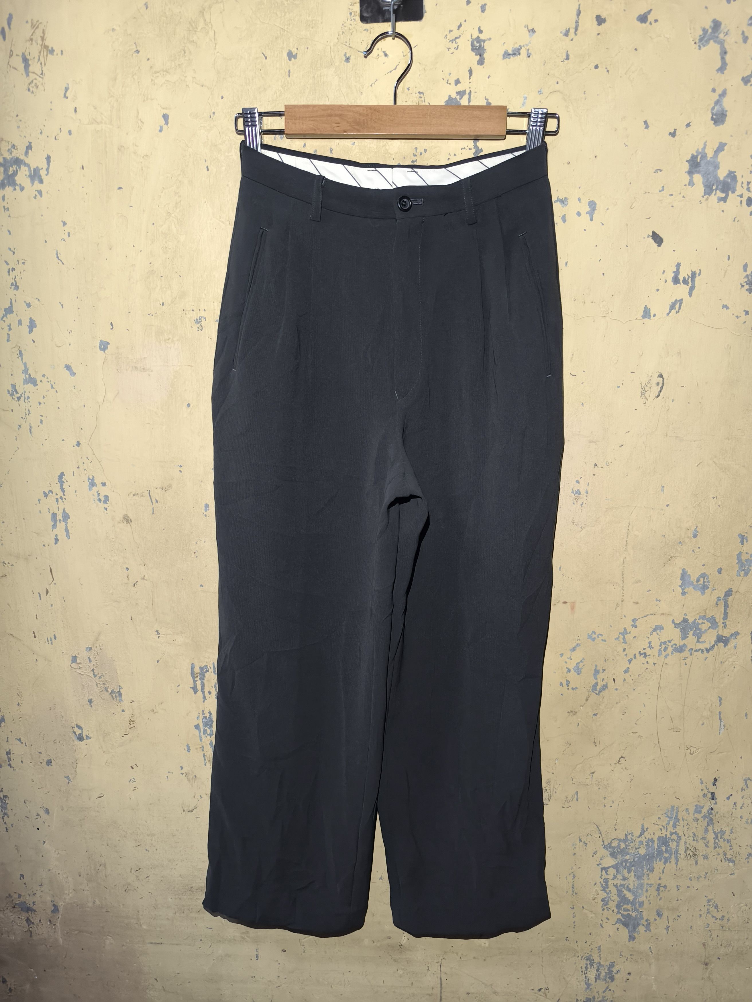 Issey Miyake ISSEY MIYAKE SLACKS IM91-FF036 Size 28" / US 6 / IT 42 - 1 Thumbnail