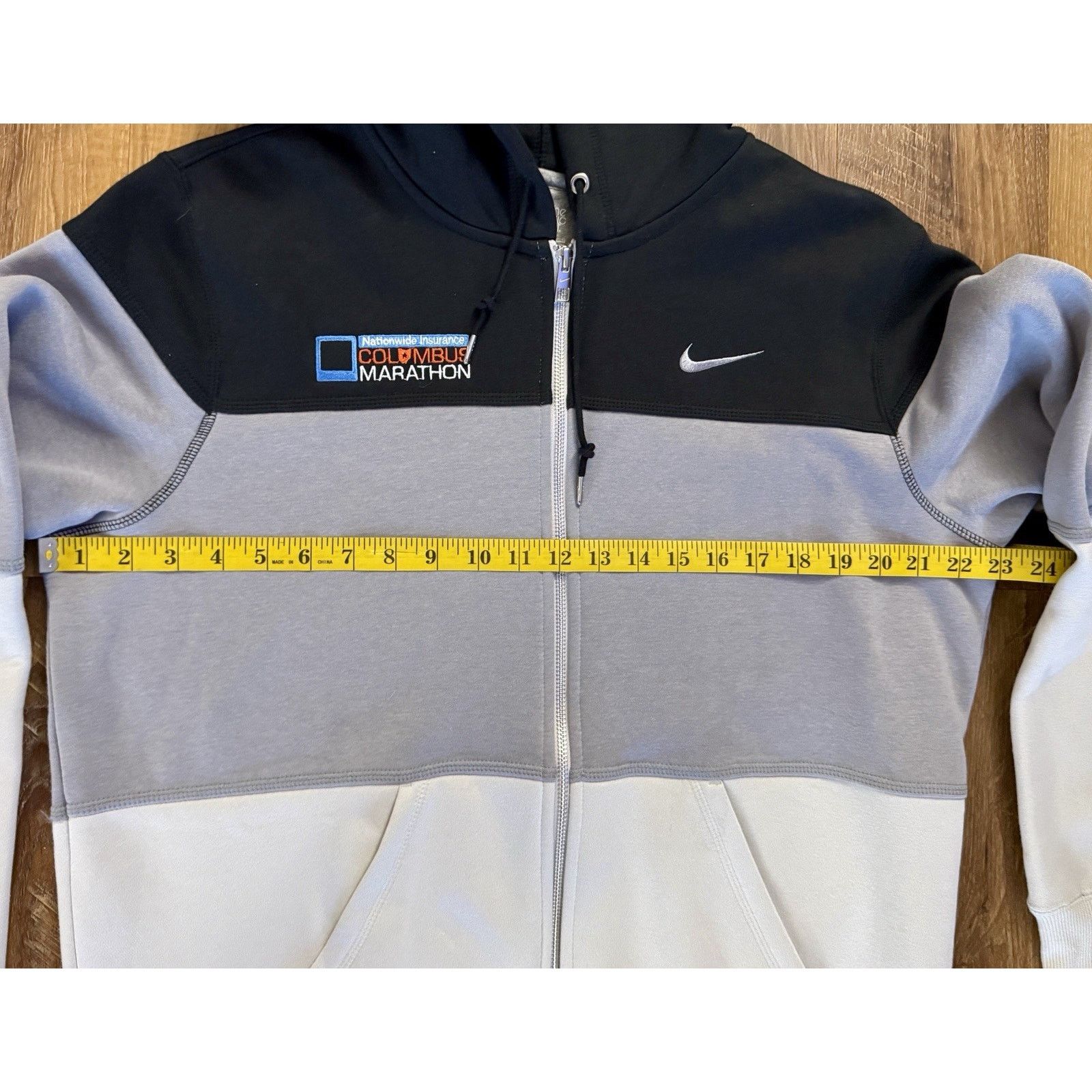 Nike Vintage Y2K Nike Hoodie Columbus Marthon Black Grey Size L Size US L / EU 52-54 / 3 - 4 Thumbnail