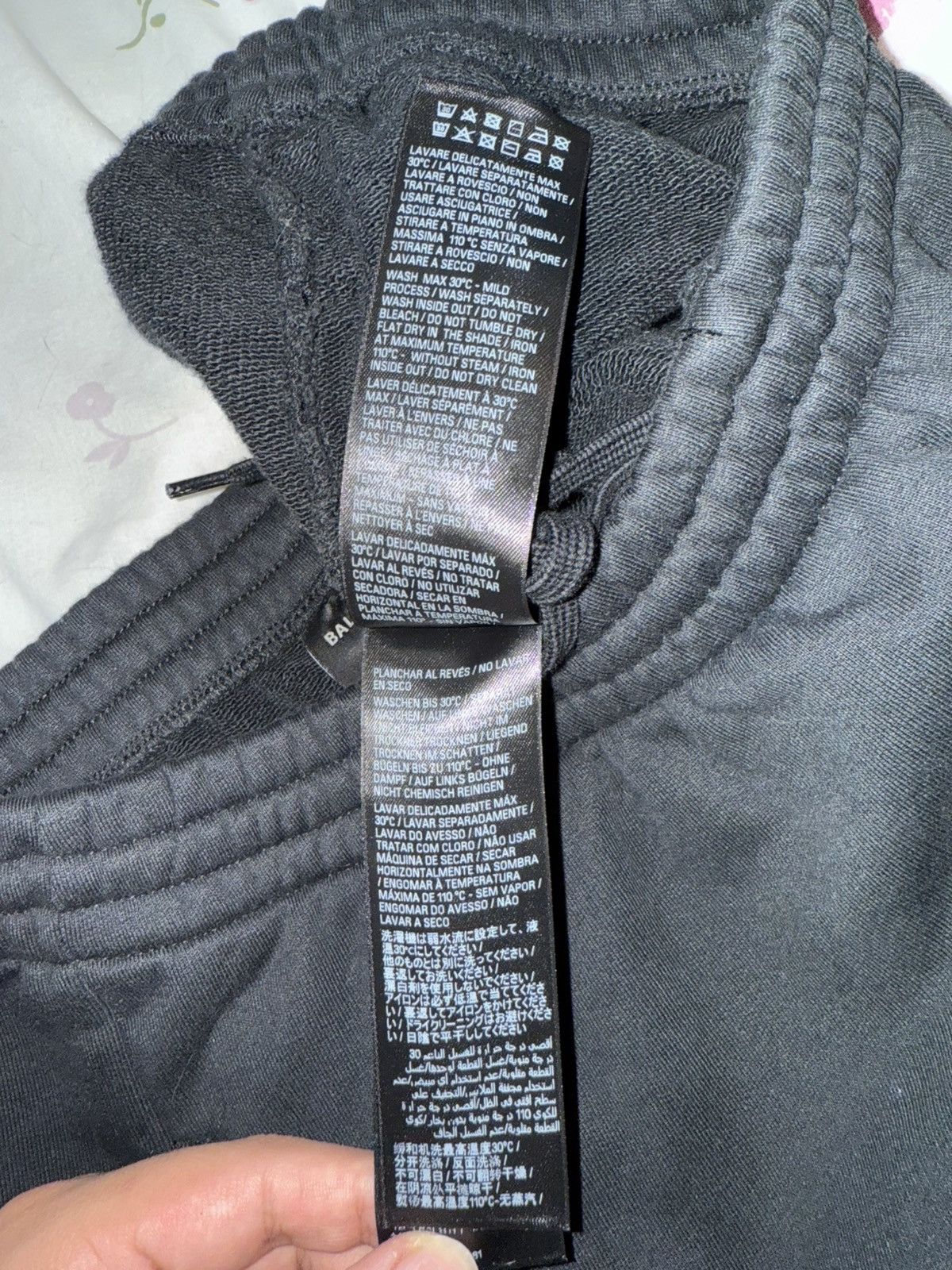 Balenciaga balenciaga black sweatpants baggy Size US 32 / EU 48 - 3 Thumbnail