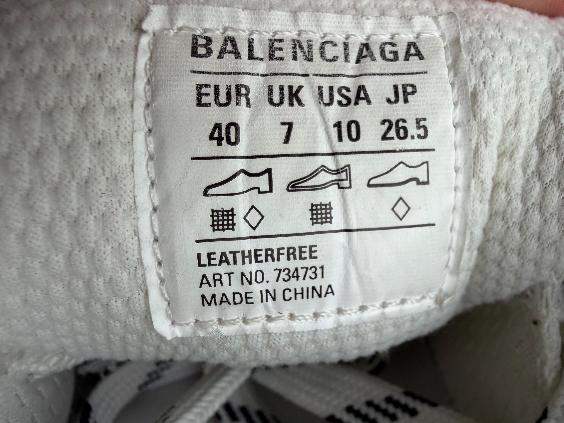Balenciaga Balenciaga 3XL Distressed Panda Size US 7 / EU 40 - 7 Thumbnail