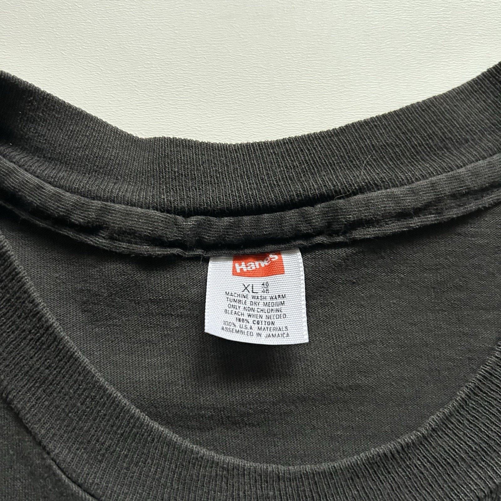 Hanes Vintage 90s Hanes Pocket T-Shirt XL Faded Black Car Art Rare Size US XL / EU 56 / 4 - 3 Thumbnail