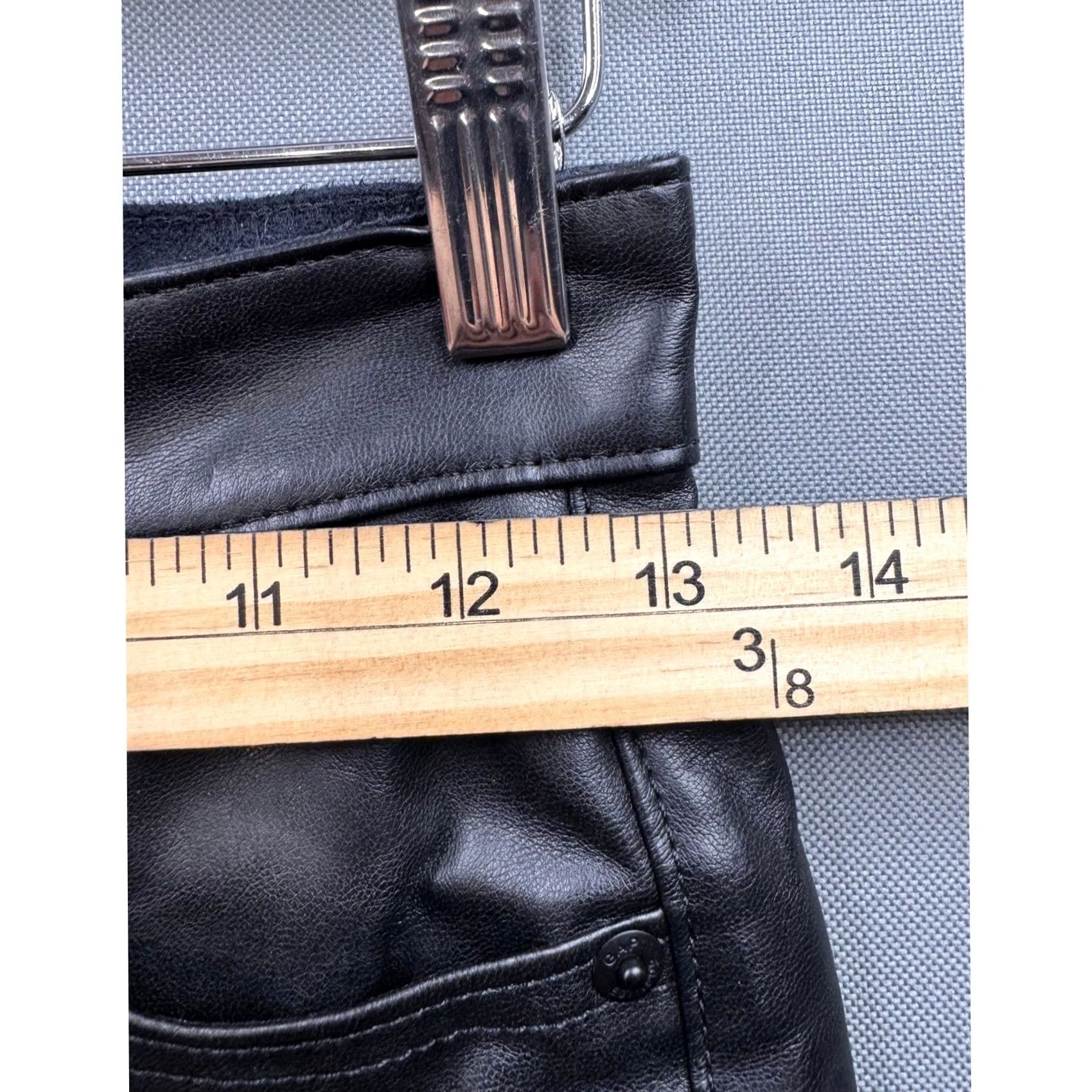 Gap Gap Womens 70s Flare Faux Leather Pants Black High Rise Vegan 00 24R Regular Size 42" / US 20 - 7 Thumbnail