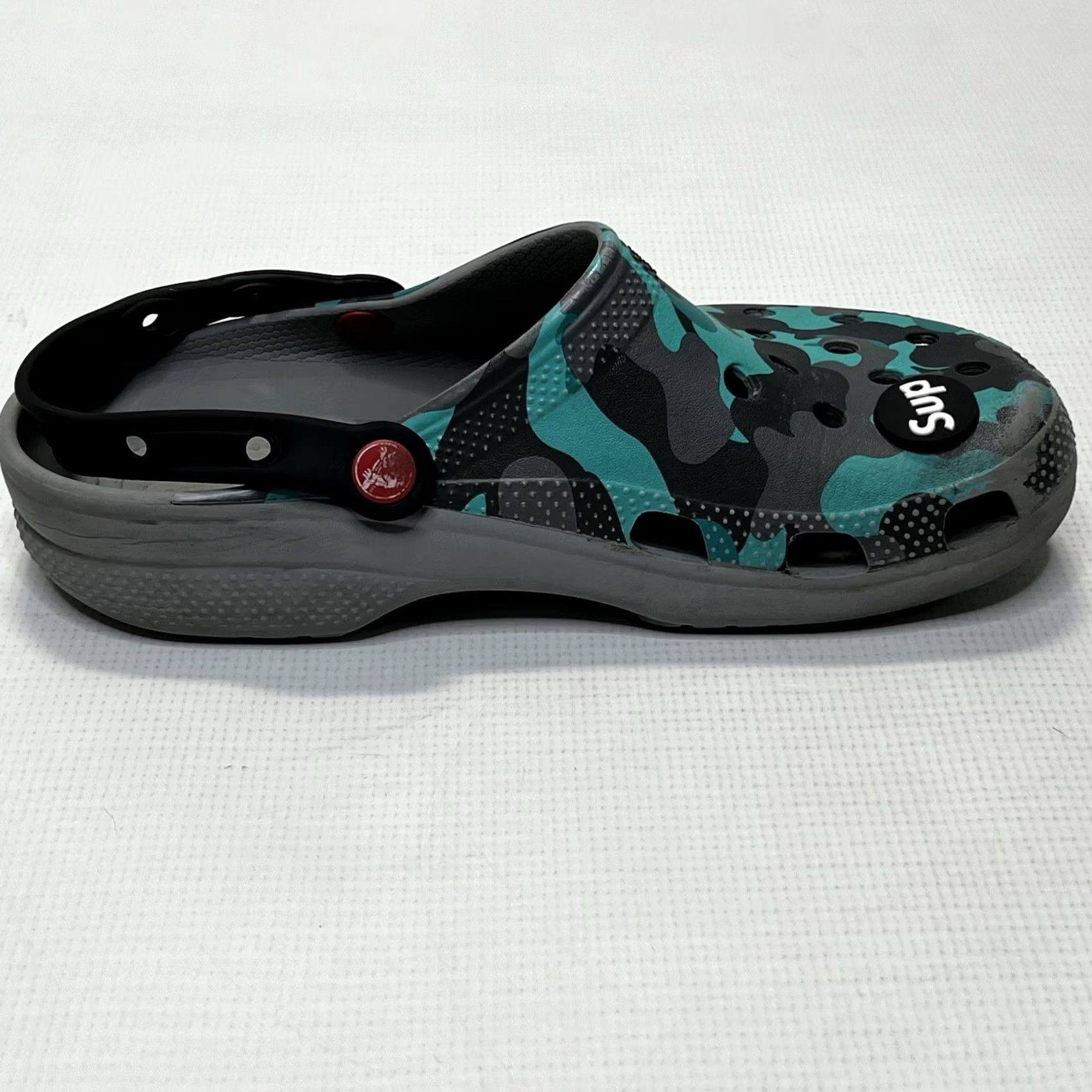 Crocs Disney Parks Star Wars Crocs Mandalorian Camo Clogs Size Mens 8 Womens 10 Adult Size ONE SIZE - 3 Thumbnail