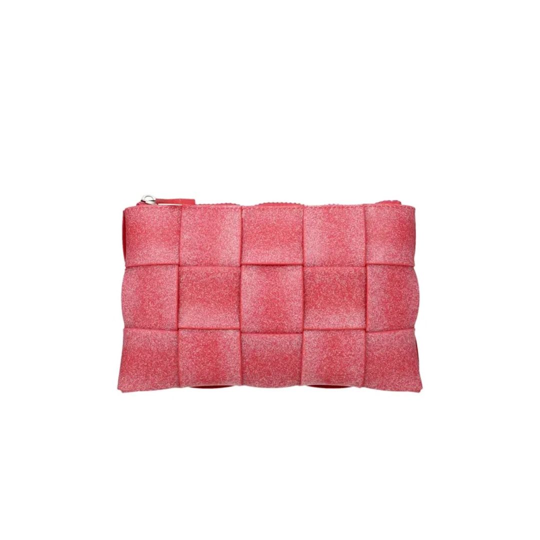o1n1vont1124 Size: OS / Rubber Clutch Bag in Red/White