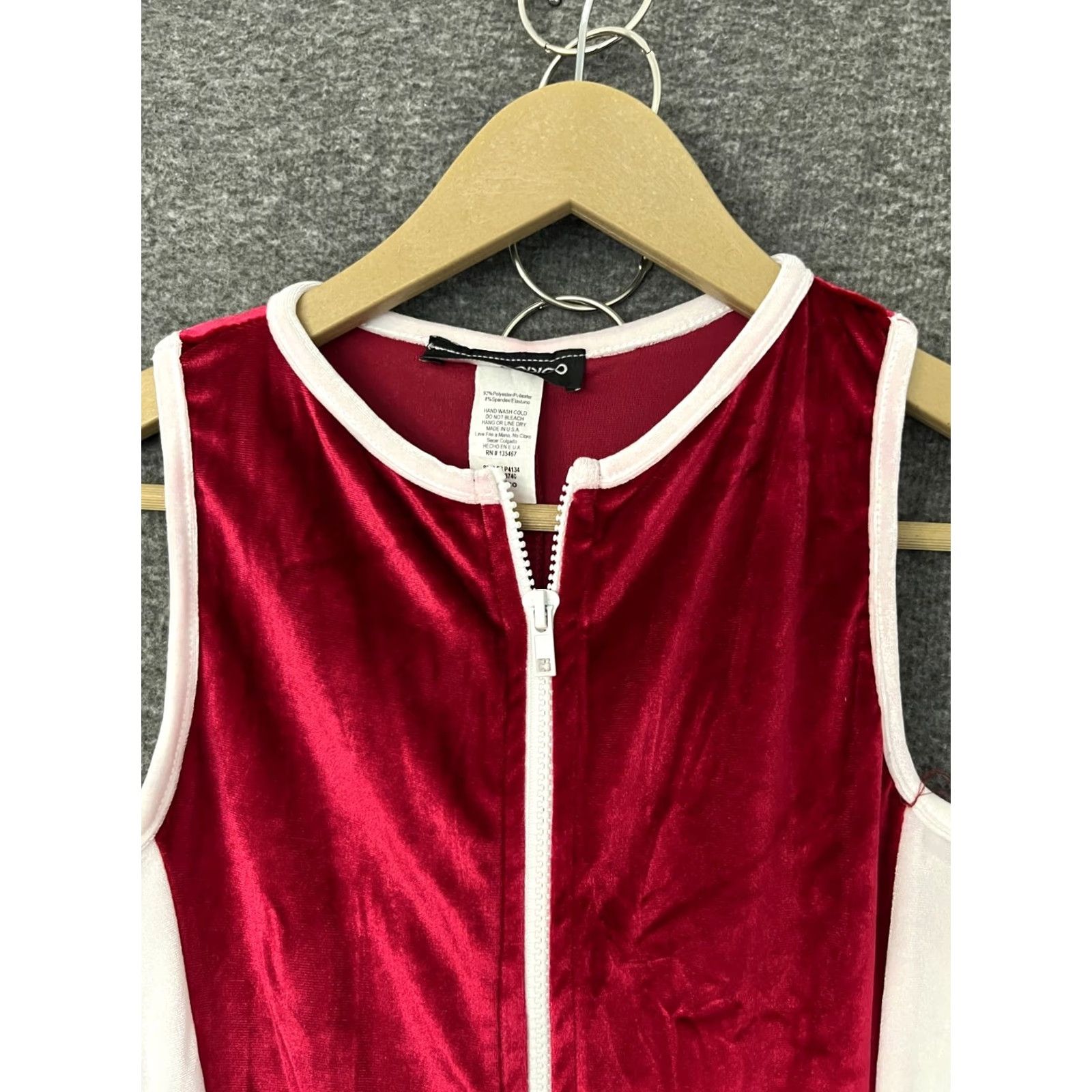 Vintage Codigo Women's Yoga Sleeveless Tight 1/4 Zip Round Neck Red Jumpsuit Size S Size 28" / US 6 / IT 42 - 3 Thumbnail