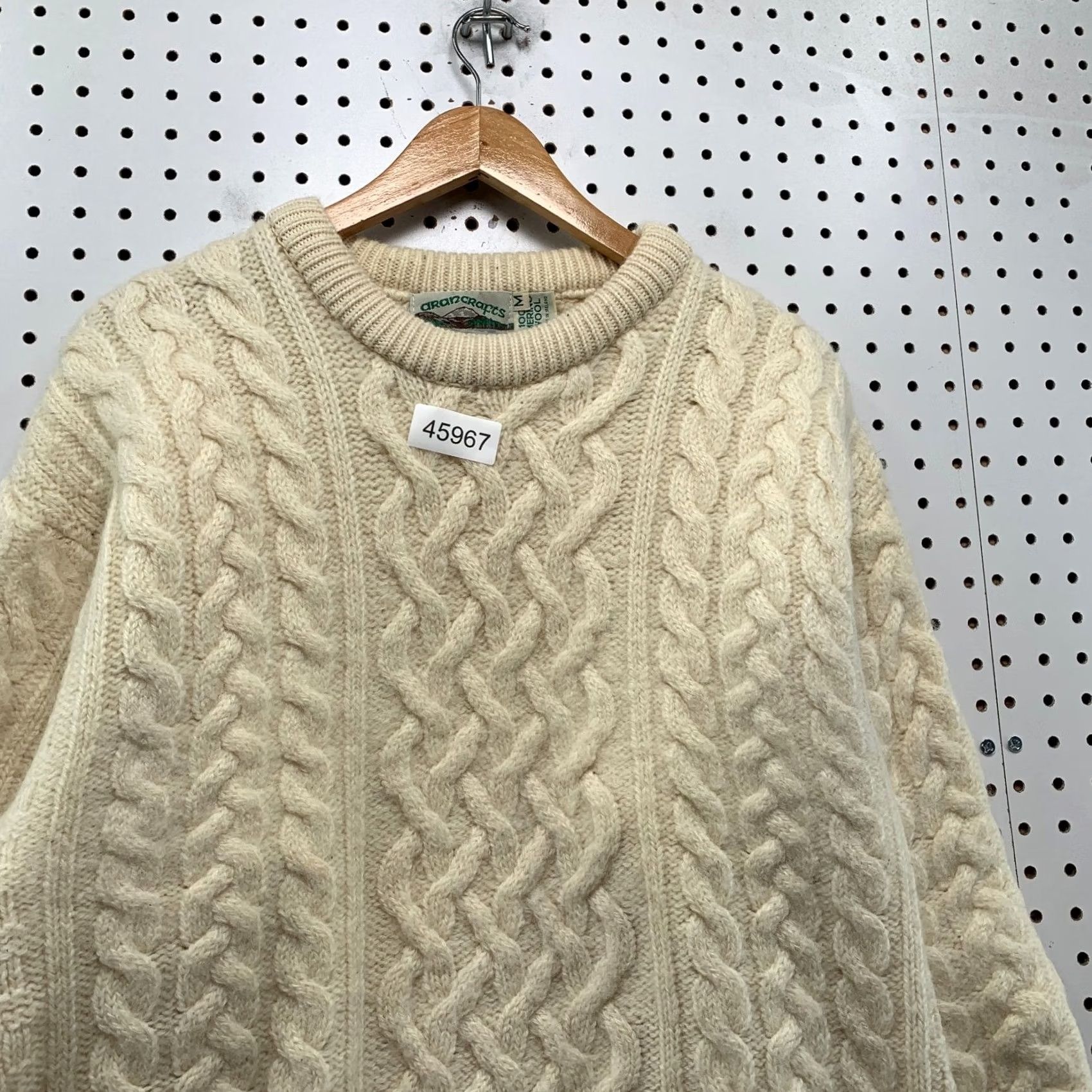 Vintage Aran Crafts Merino Wool Sweater Womens Medium Beige Irish Fisherman Cable Knit Pullover Crew Neck Knit Winter Fall Mens Women Size M / US 6-8 / IT 42-44 - 7 Thumbnail
