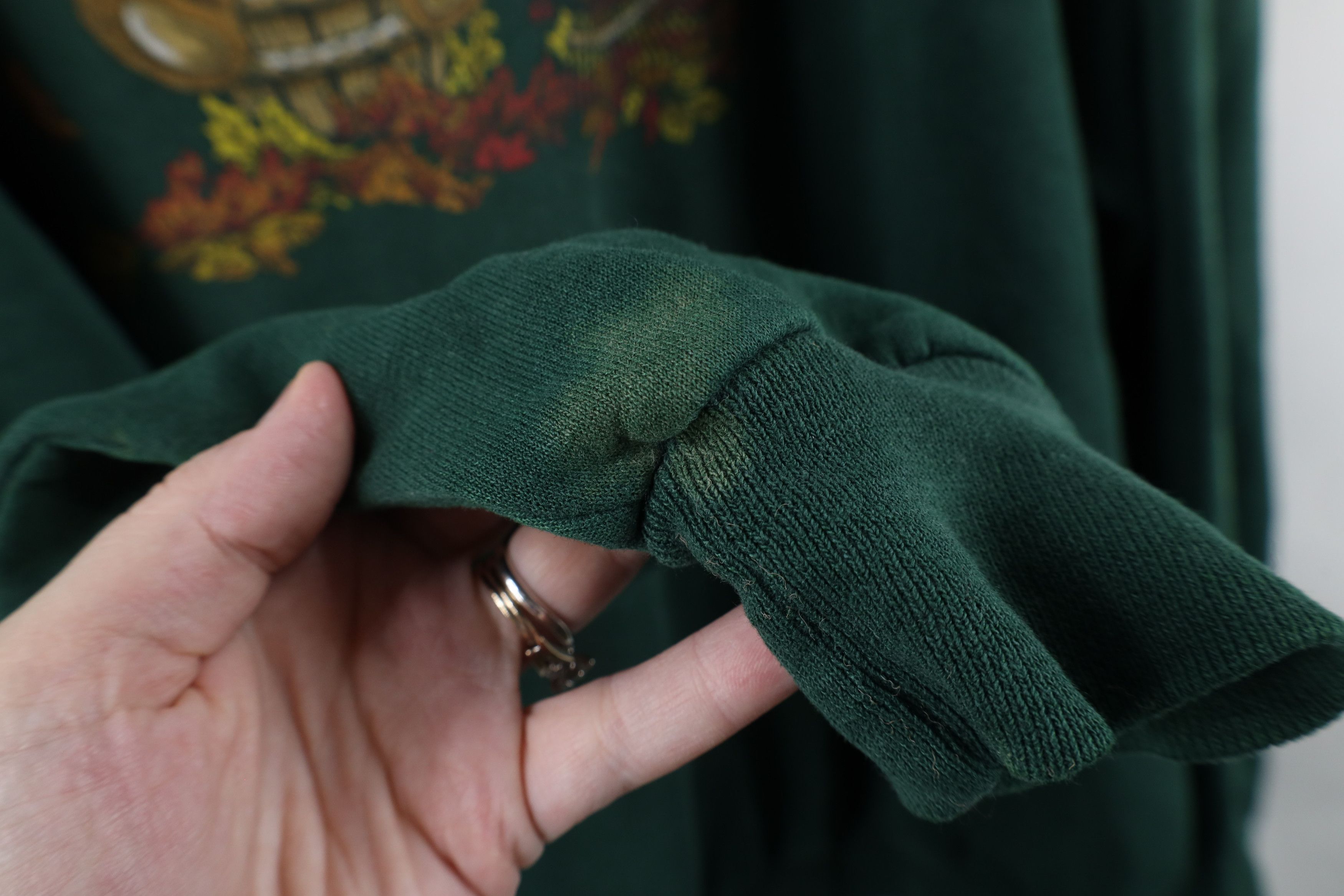 Vintage Vintage 90s Streetwear Fall Leaves Bear Sweatshirt Green Size 3XL / US 20-22 - 9 Thumbnail