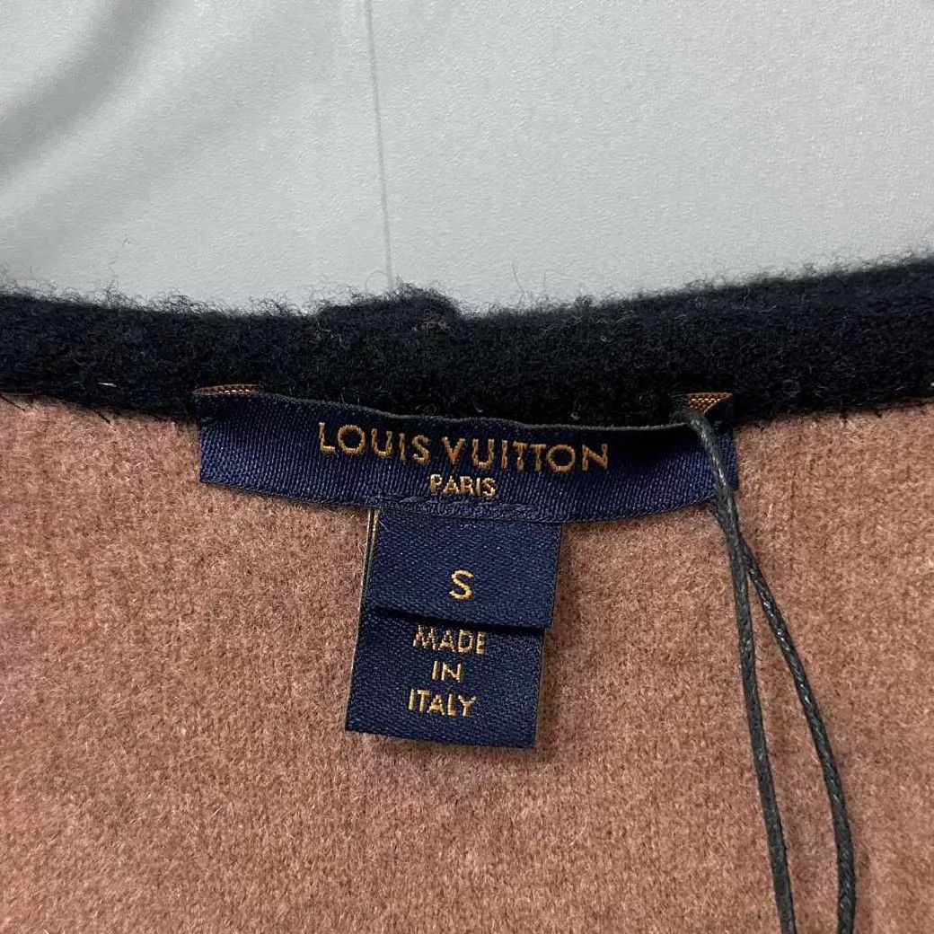 Louis Vuitton Louis Vuitton Black Full Logo Zipped Wool Jacket S Size S / US 4 / IT 40 - 4 Thumbnail