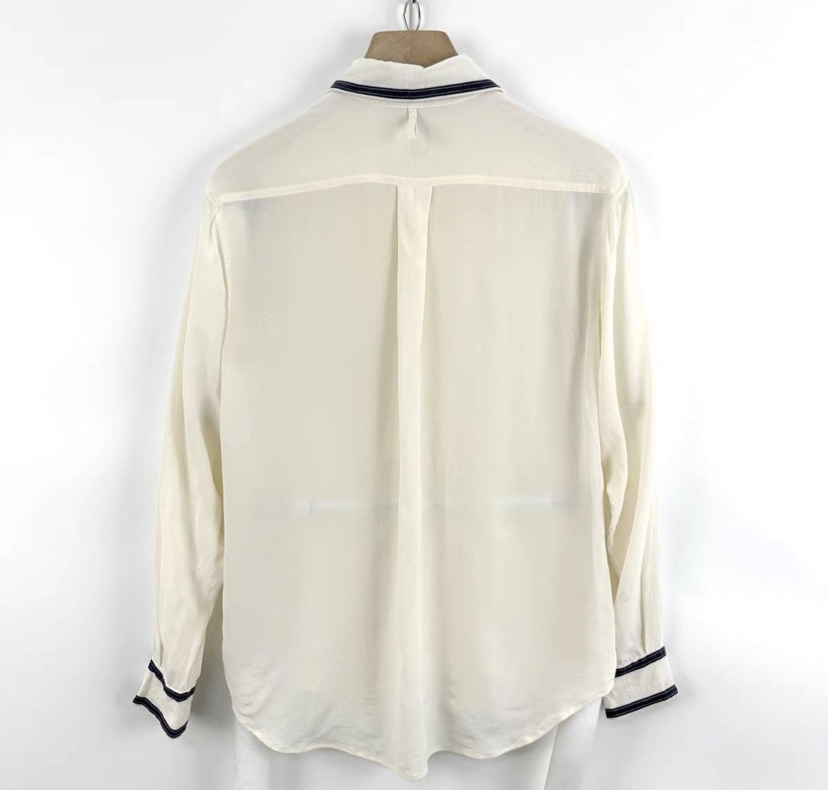 Burberry Burberry White Silk Pocket Letter Shirt K12 Size XS / US 0-2 / IT 36-38 - 2 Thumbnail