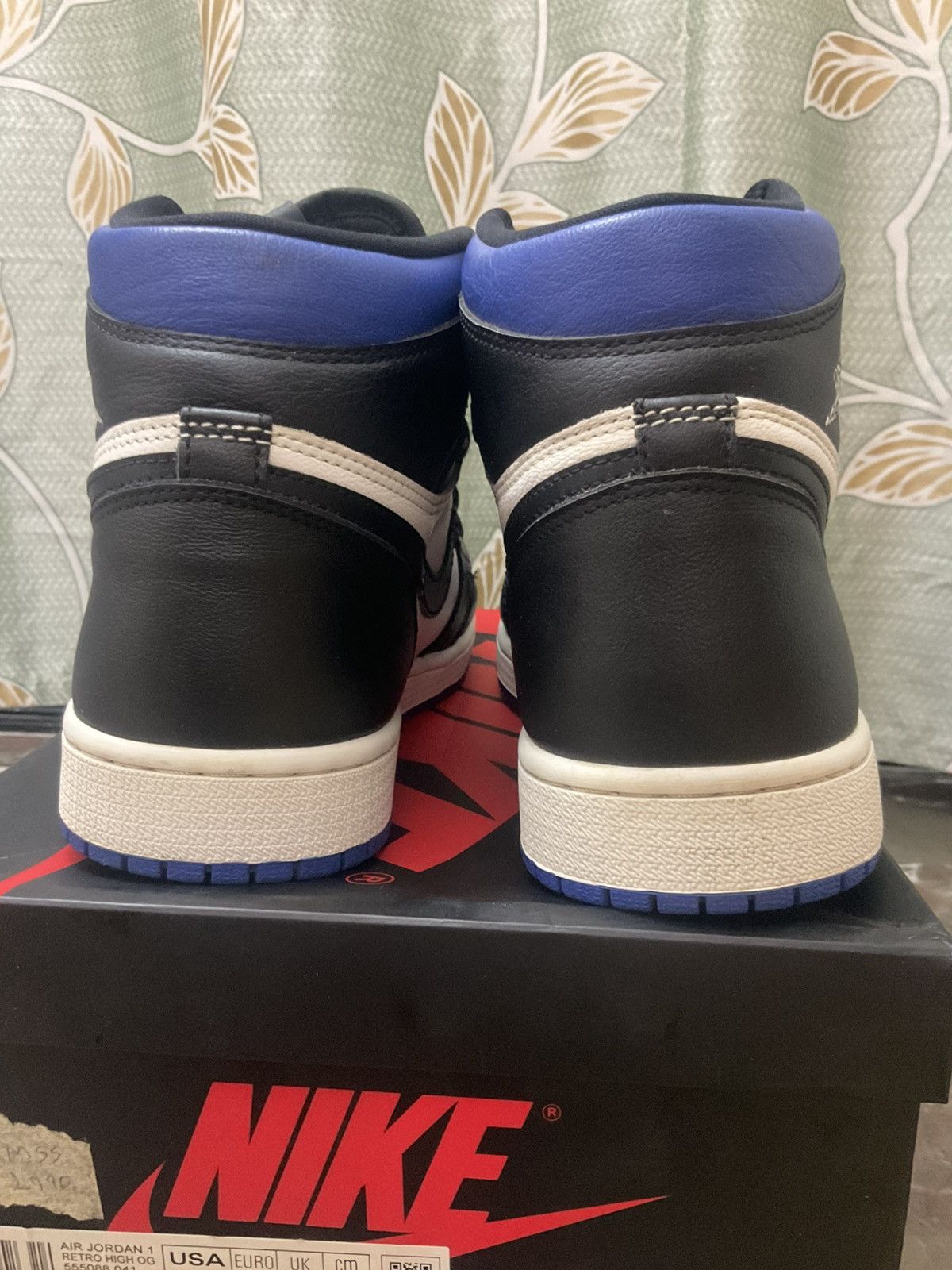 Jordan Brand × Nike Nike Air Jordan 1 Retro OG High Royal Toe 555088-041 Size US 8 / EU 41 - 12 Thumbnail