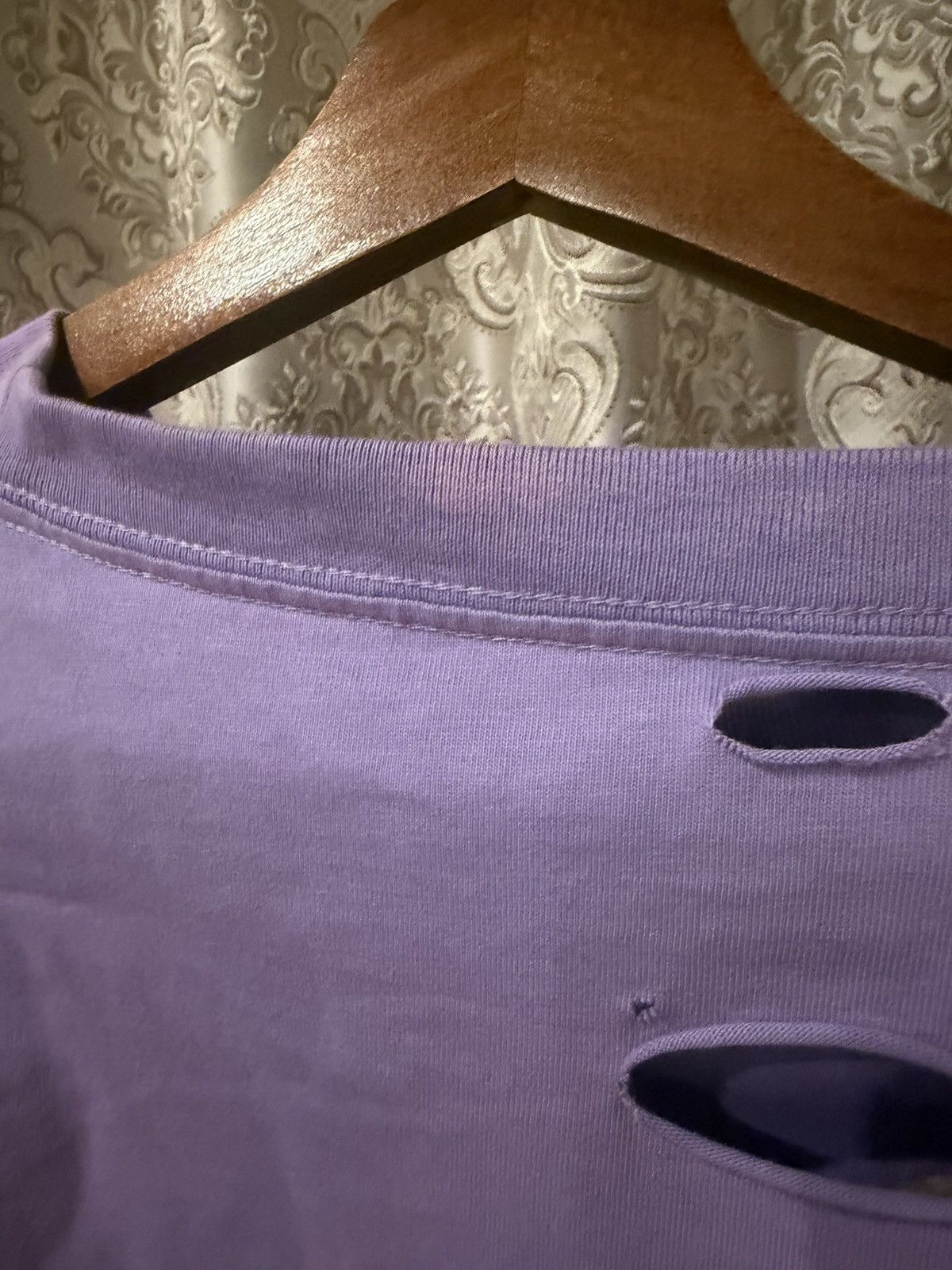 Balenciaga Balenciaga destroyed purple T-Shirt Size US M / EU 48-50 / 2 - 5 Thumbnail