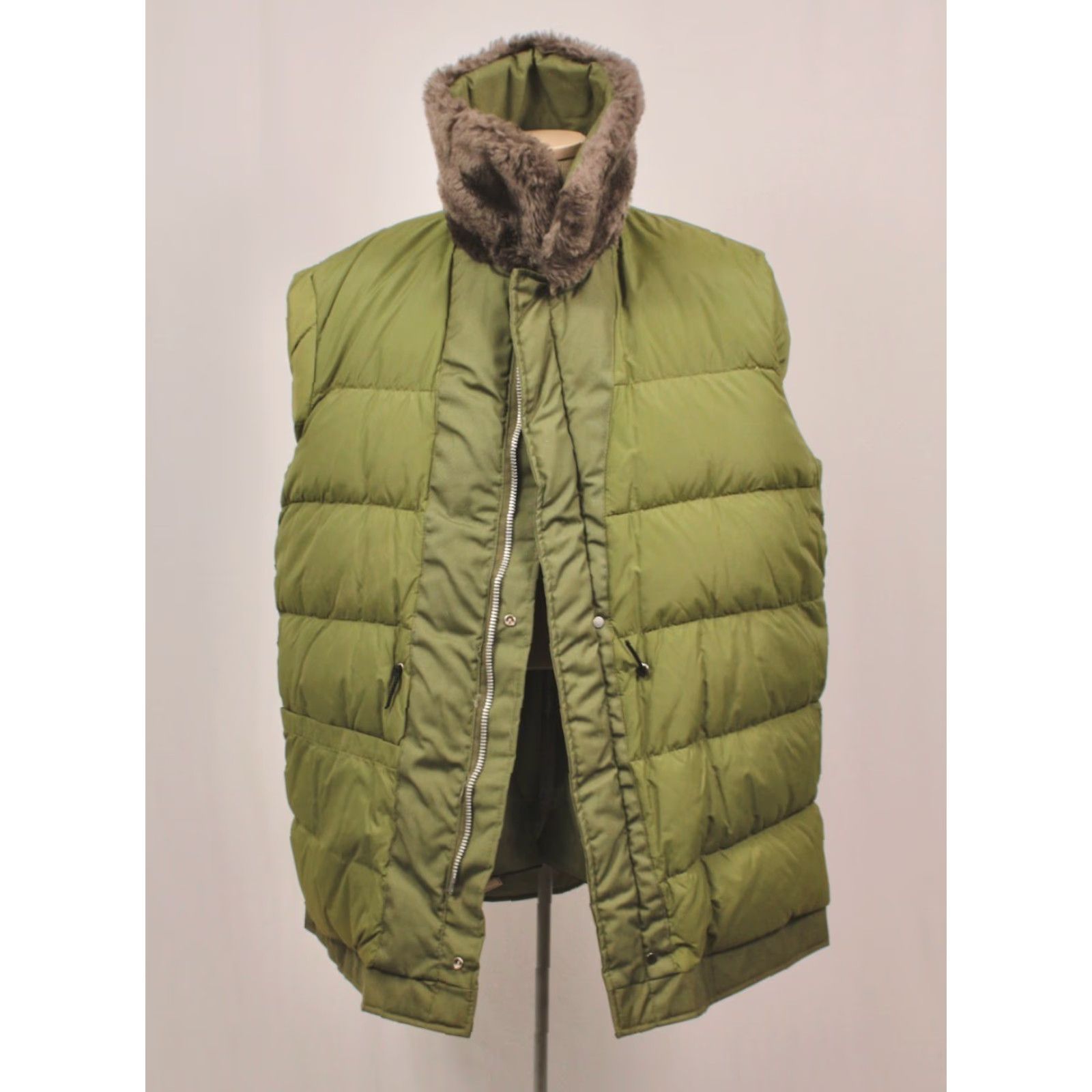Vintage VINTAGE Browning Mens Parka Coat 70s 70s Green Down Outdoor Nyl on Sz 48 Mens Size US M / EU 48-50 / 2 - 6 Thumbnail