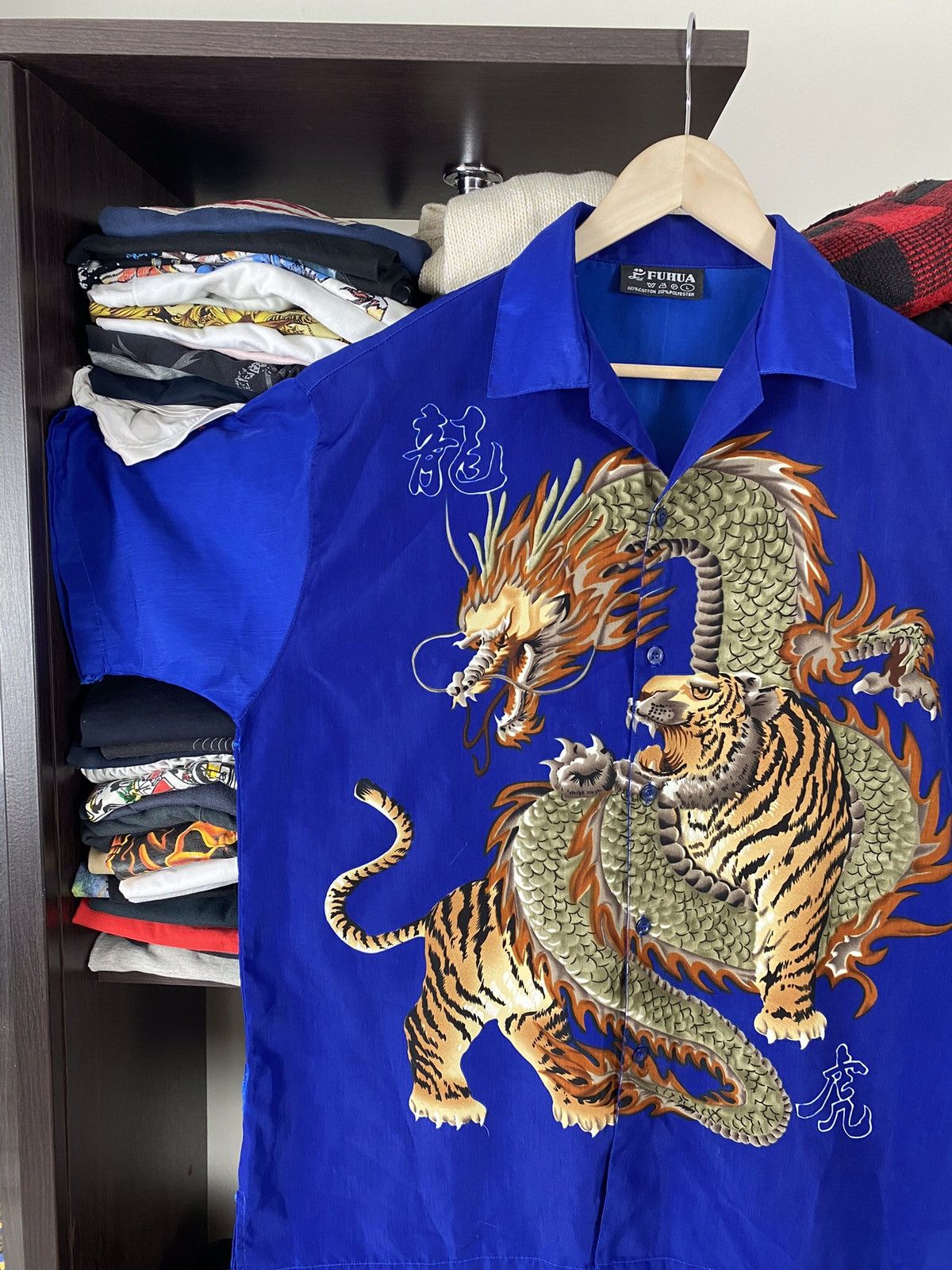 Japanese Brand × Vintage VINTAGE Dragon Style T Shirt Y2k Size US L / EU 52-54 / 3 - 3 Thumbnail