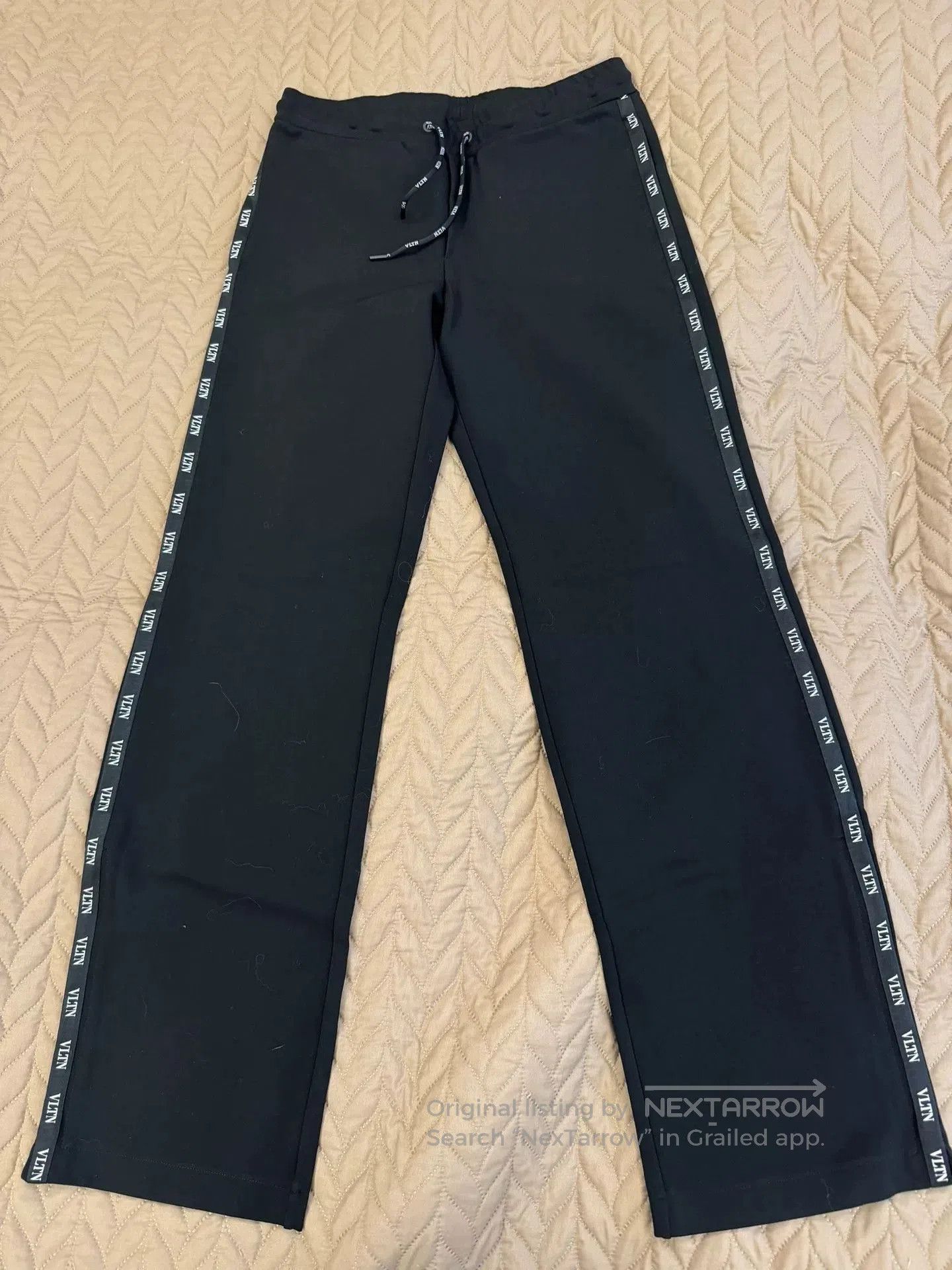 Valentino Valentino Black Straight Sweatpants S. Size US 32 / EU 48 - 1 Thumbnail