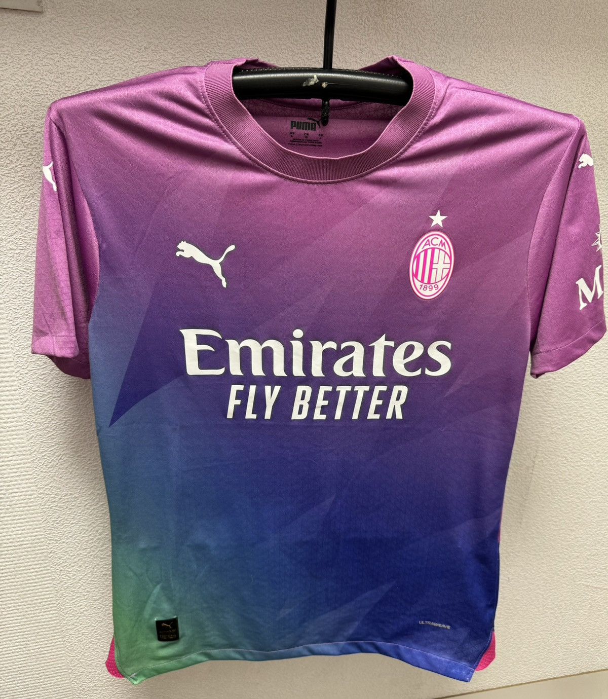 Puma Milan ACM Puma stripped soccer jersey L sz Size US L / EU 52-54 / 3 - 1 Thumbnail