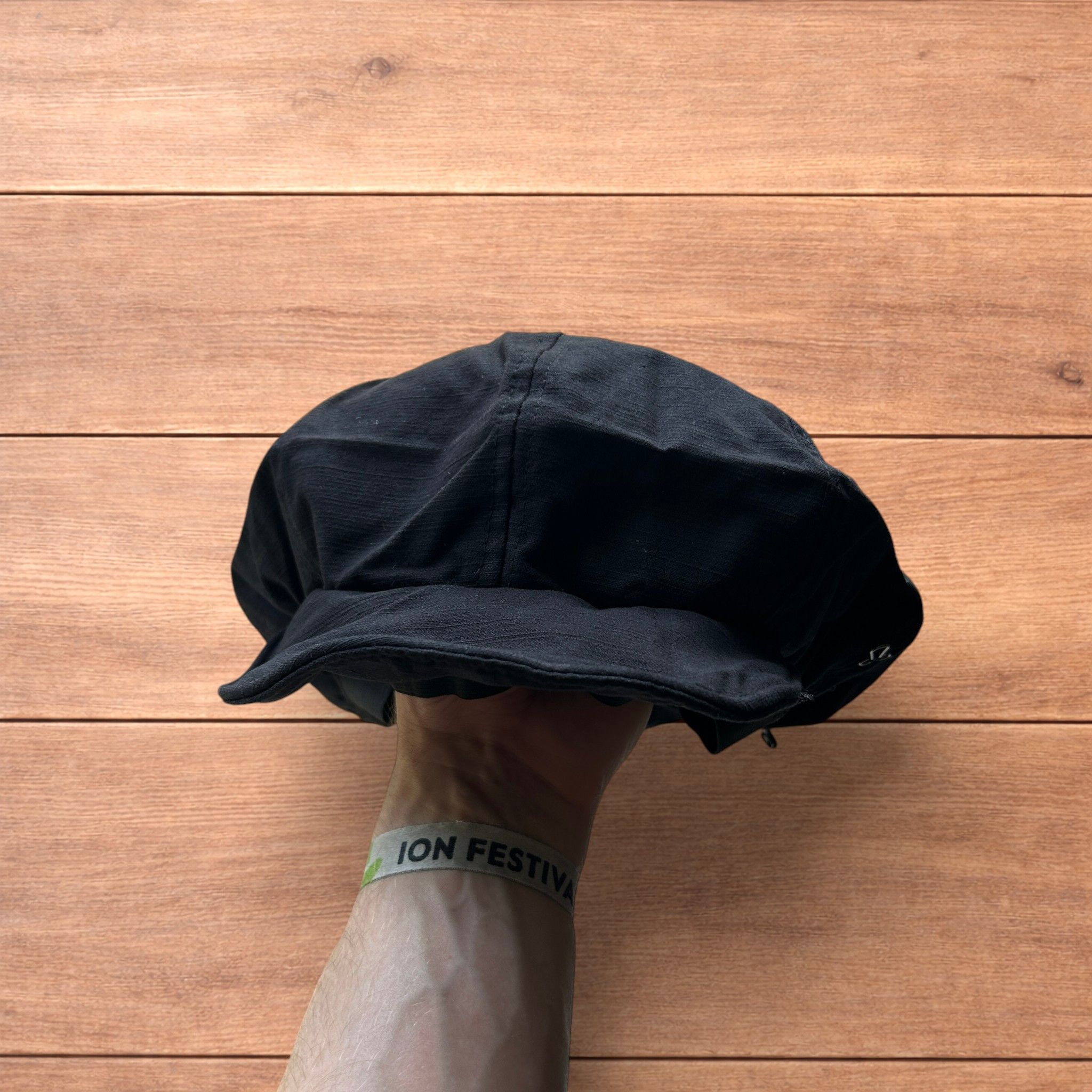 Japanese Brand Vintage style newsboy painter flat cap beret in black. Size ONE SIZE - 1 Thumbnail