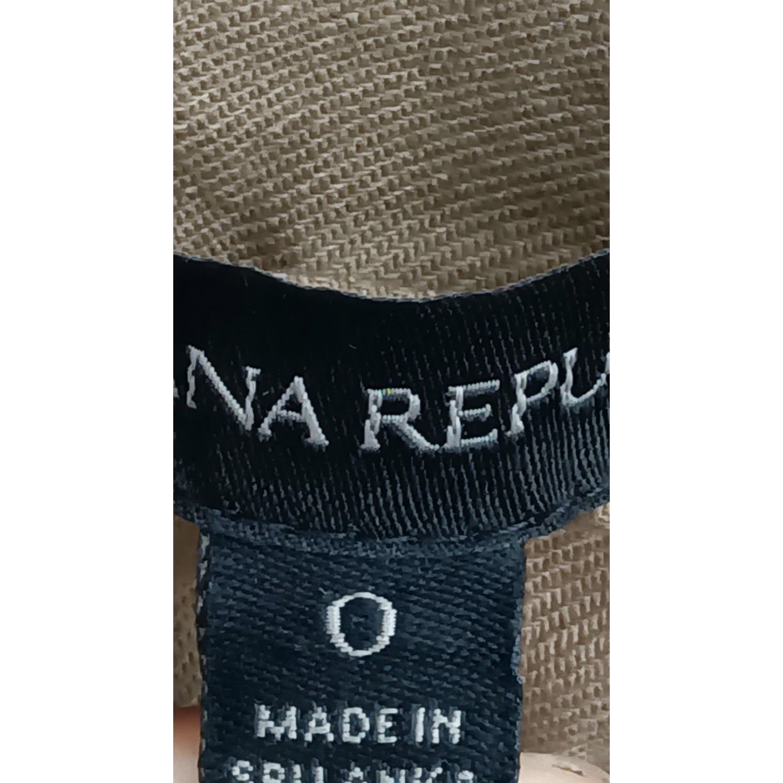 Banana Republic Banana Republic Women's Khaki Chino Shorts 0 Beige Regular Size 25" / US 0 / IT 36 - 5 Thumbnail