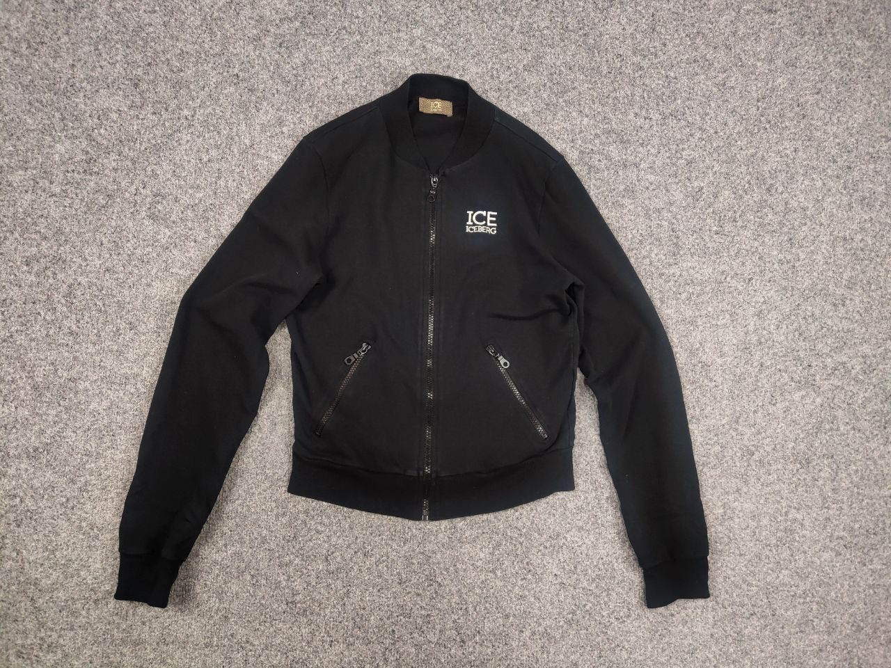 Iceberg Iceberg Disney Logo Vintage 90's Black Bomber Sweatshirt Size M / US 6-8 / IT 42-44 - 8 Thumbnail